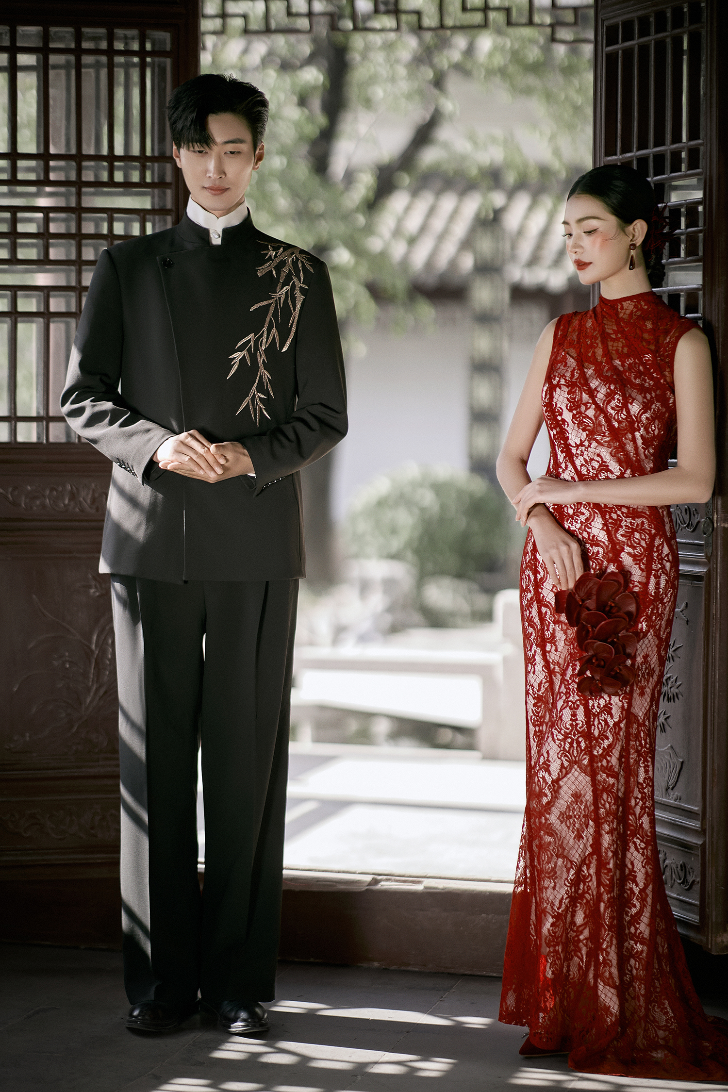 庭院深深，红裙摇曳｜新中式婚纱照美到窒息！