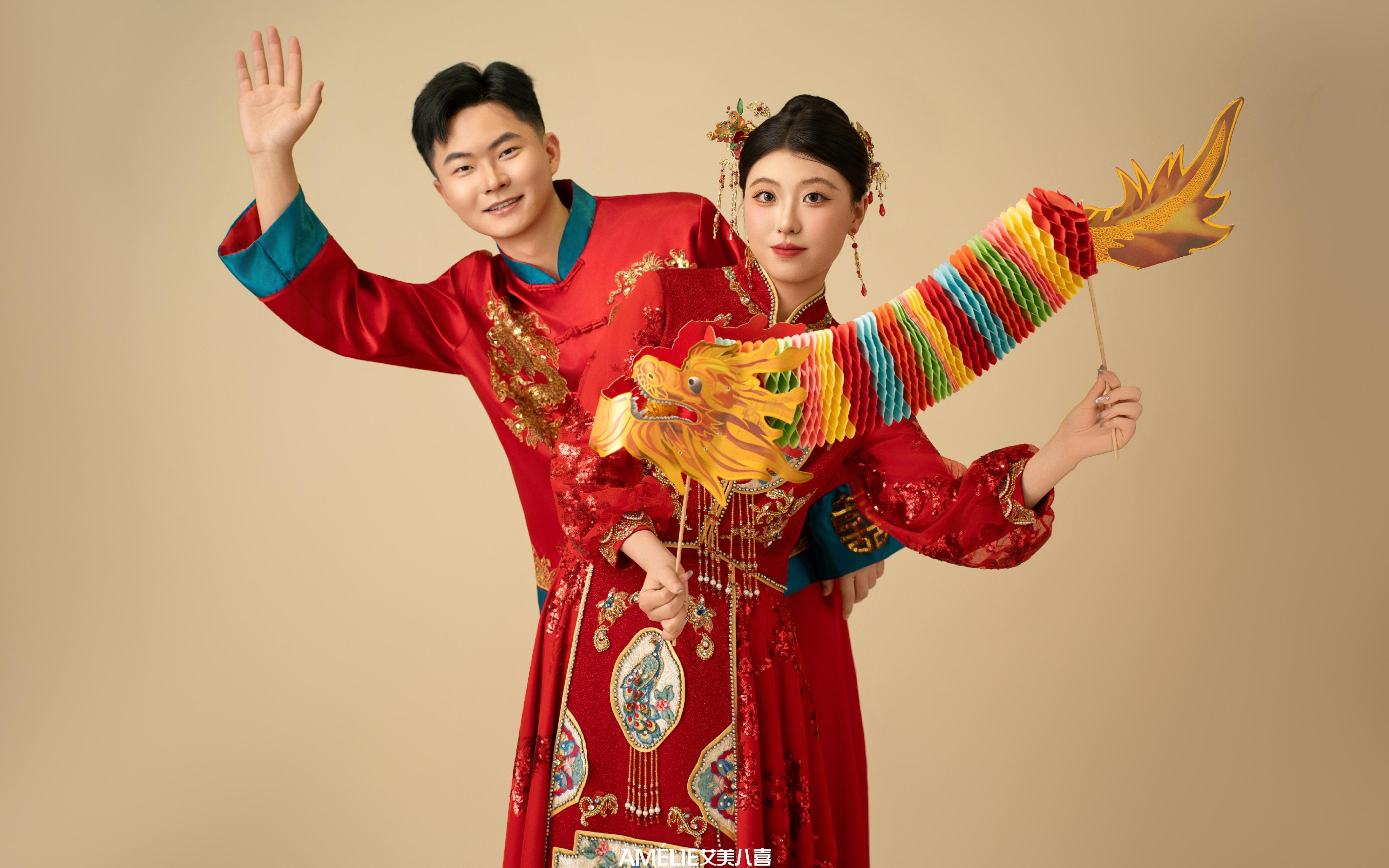 紅褂喜紗！俏喜感封神??