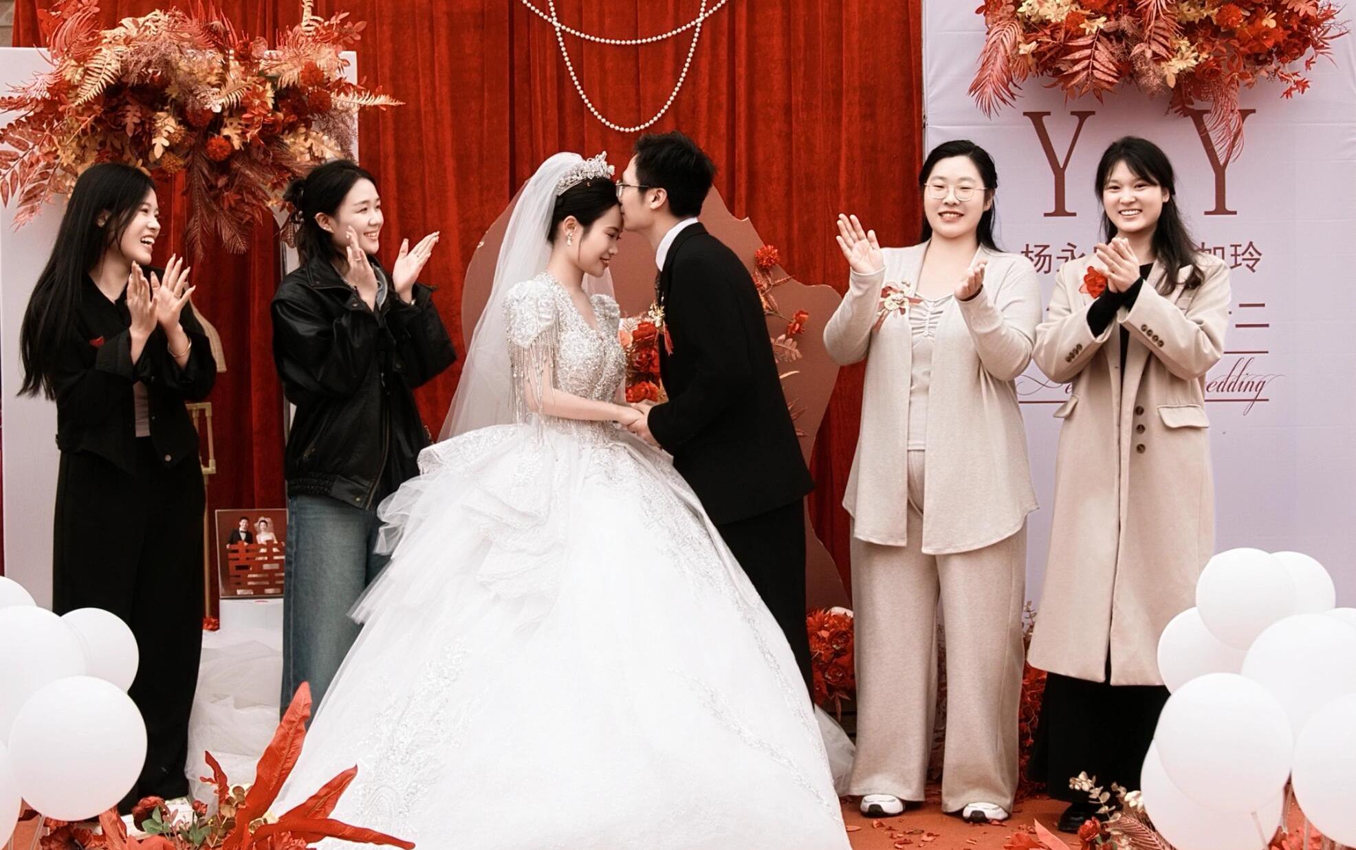 【金鉑爵】農(nóng)村小縣城的簡單農(nóng)村婚禮