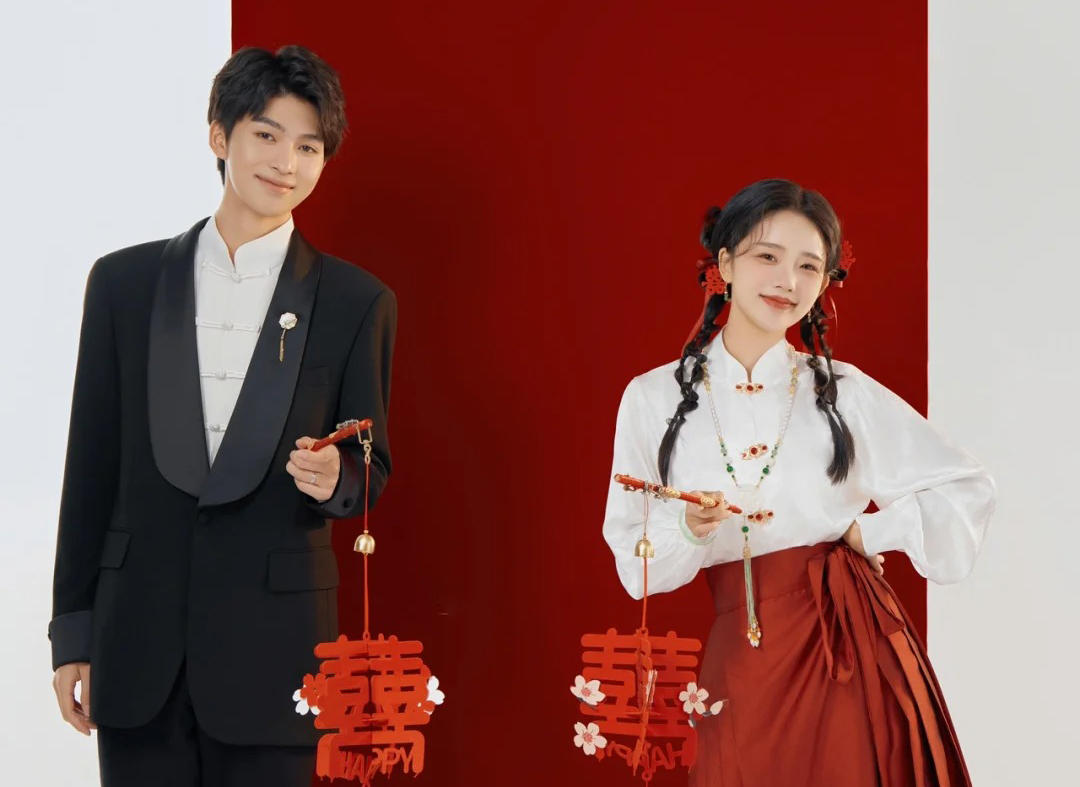 新中式喜嫁风婚纱照❤️长辈们都夸好看