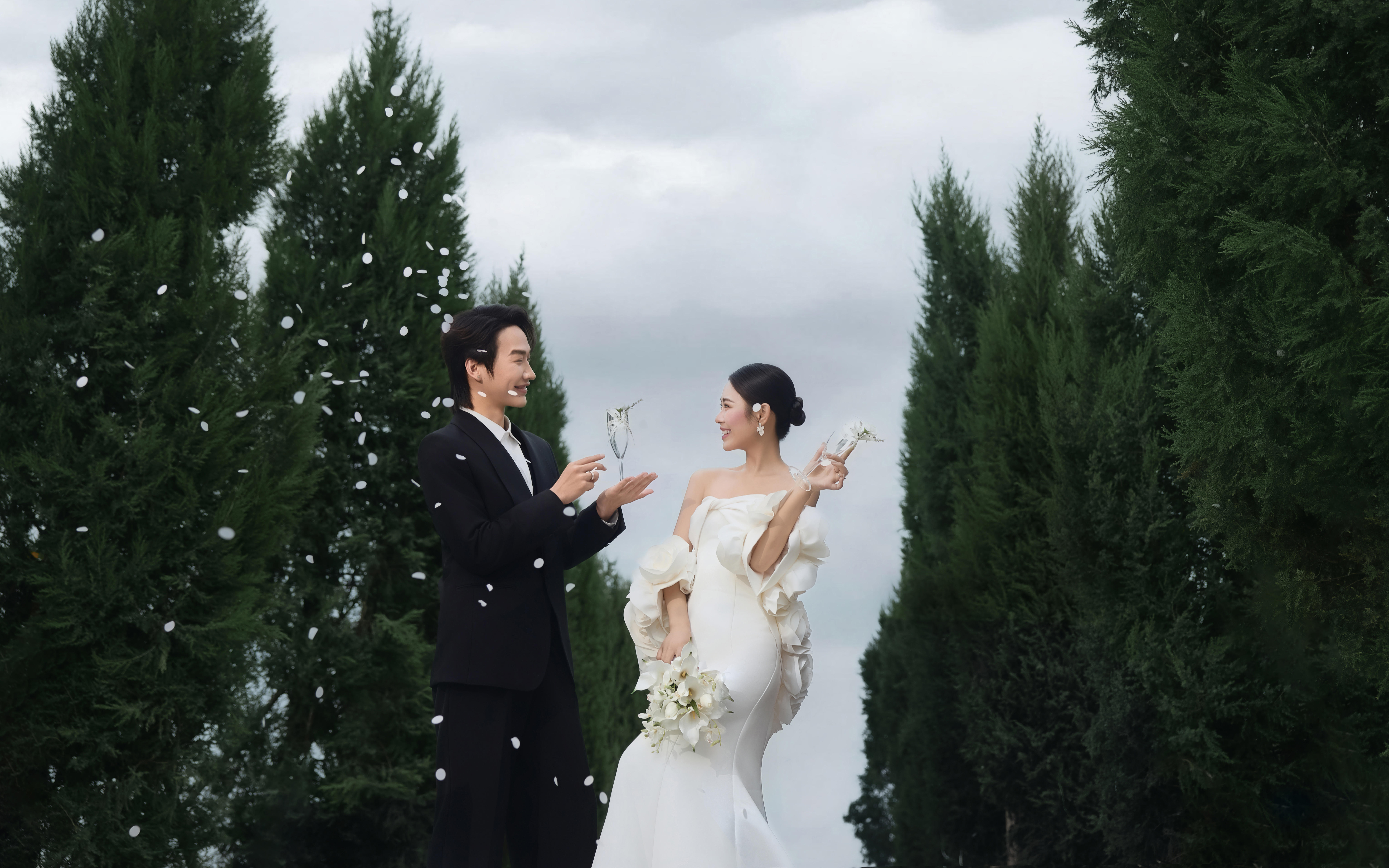 救命??魚尾婚紗與森系婚紗照適配度不要太高