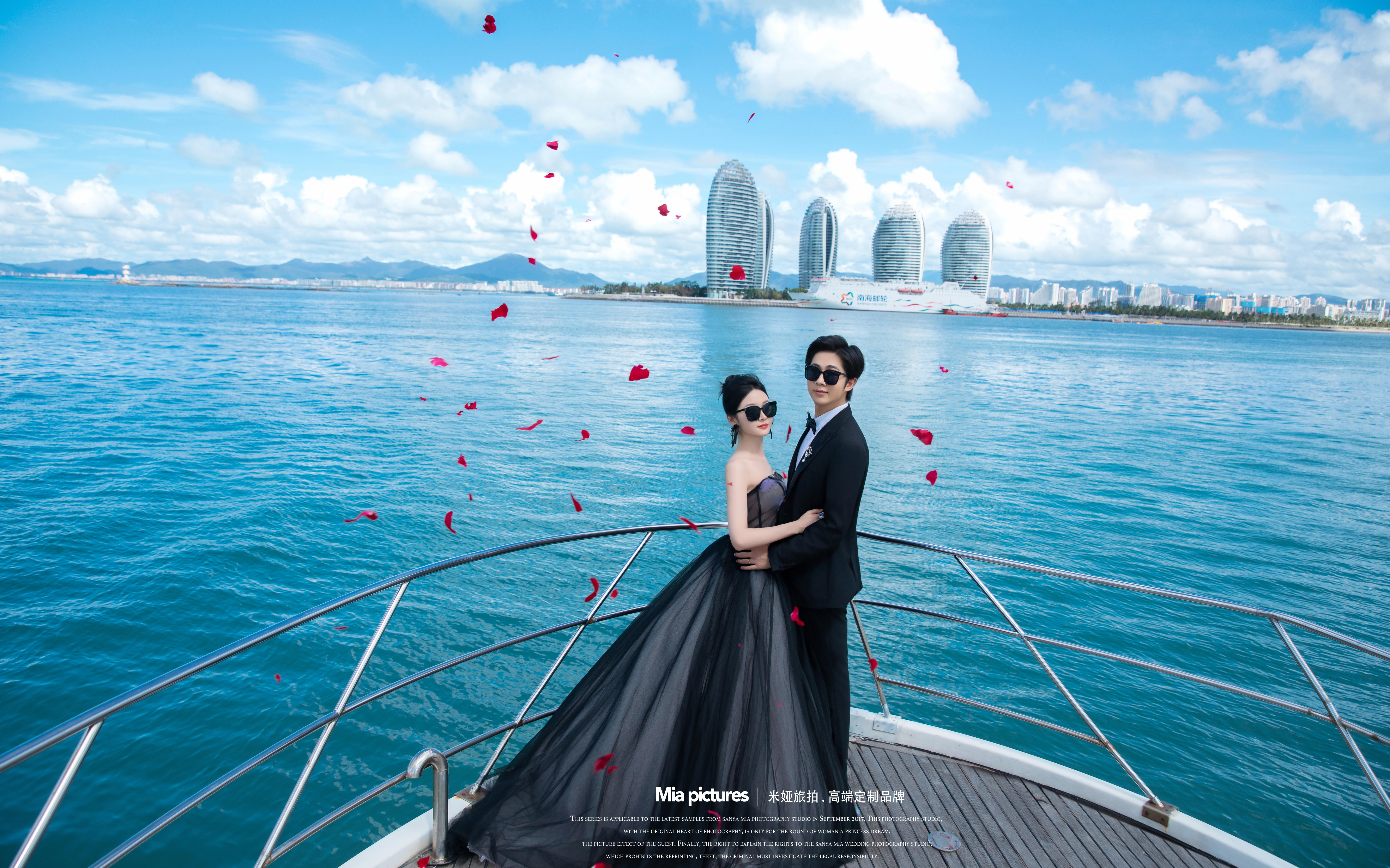 超浪漫的游艇婚紗照??感受一次海上的度假