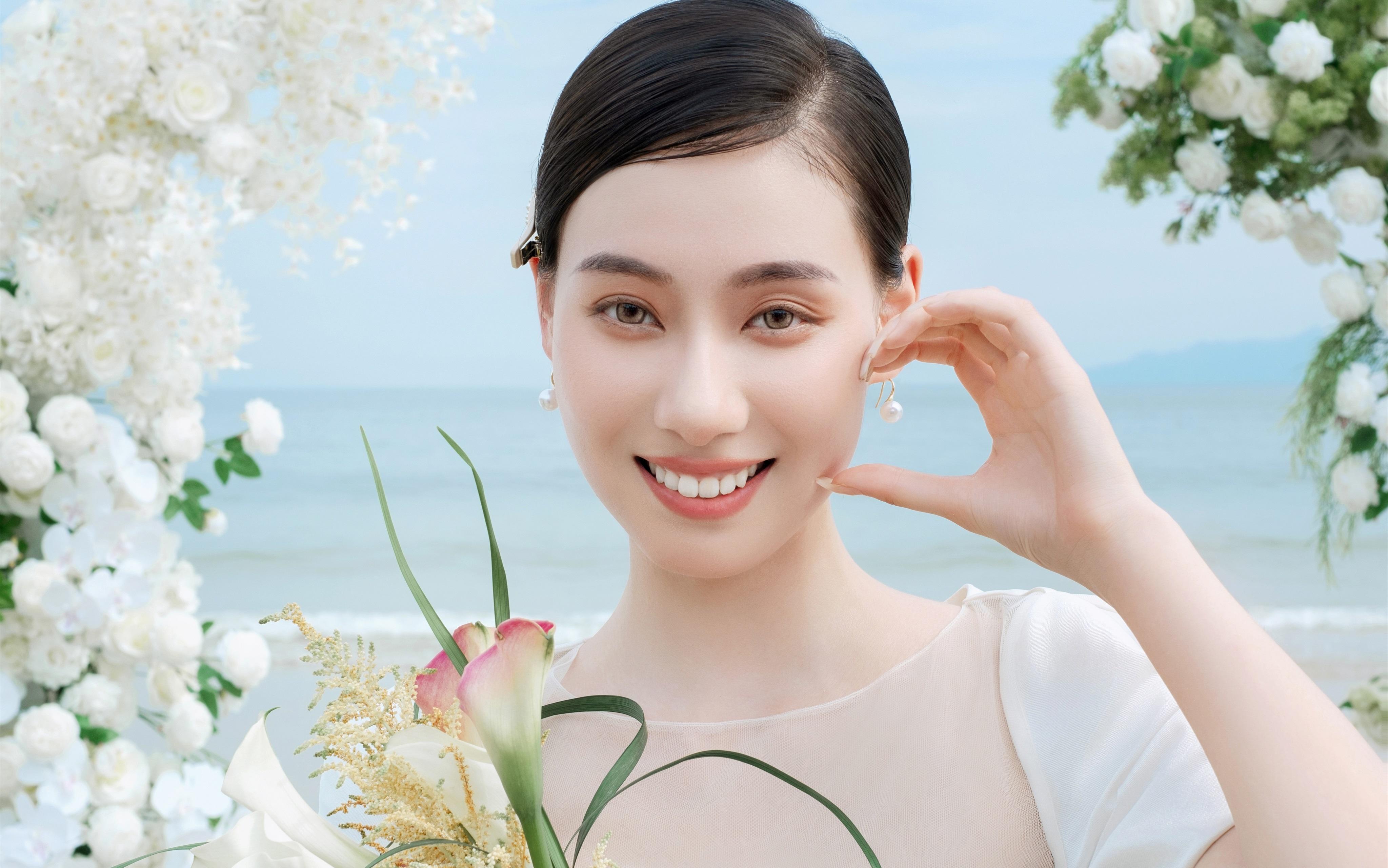 海风轻吟    