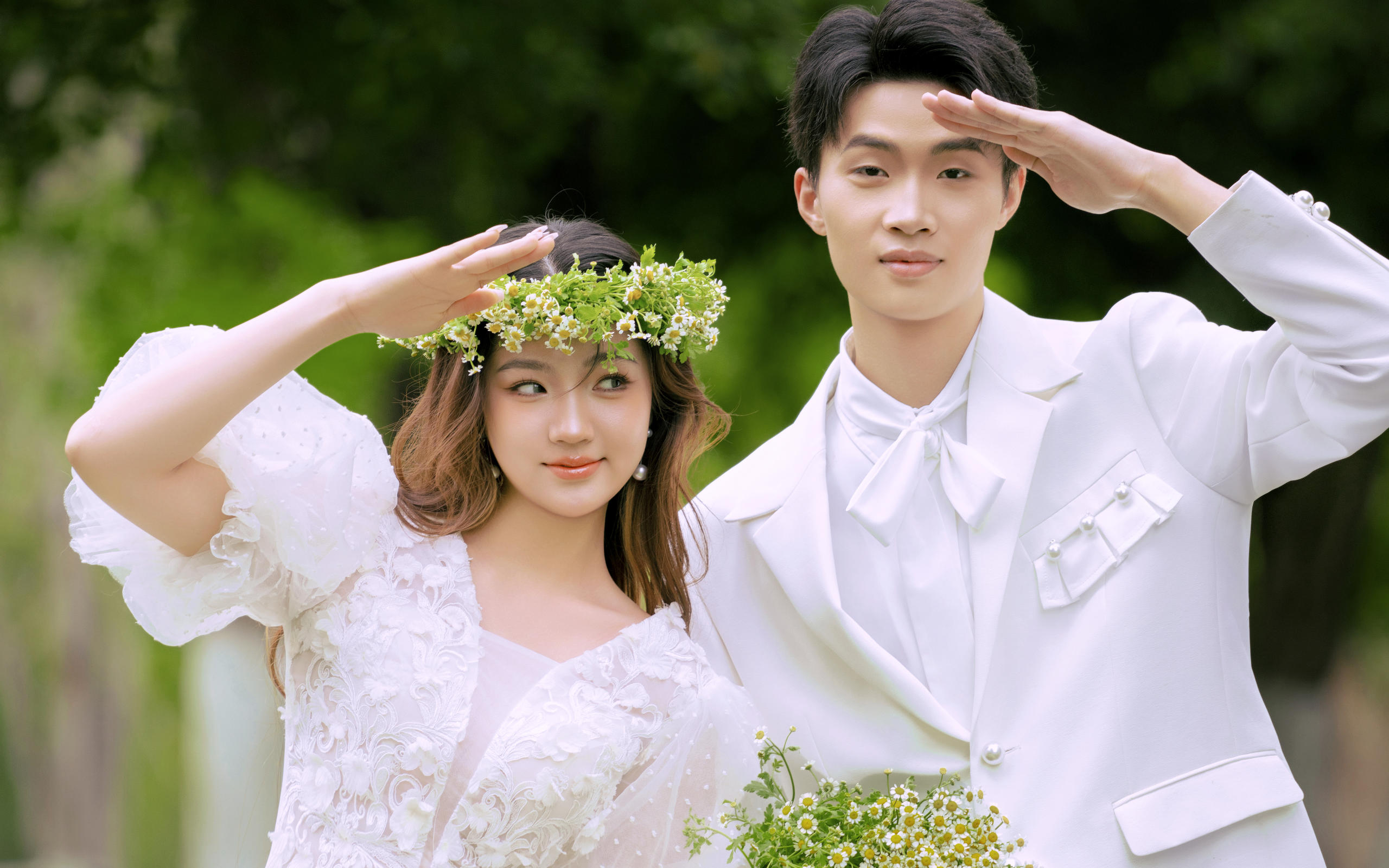 美到犯规的夏日：韩式小清新婚纱照
