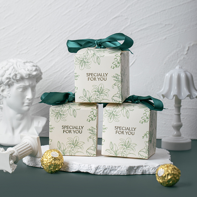 花卉轻奢婚礼喜糖盒7*7*7cm