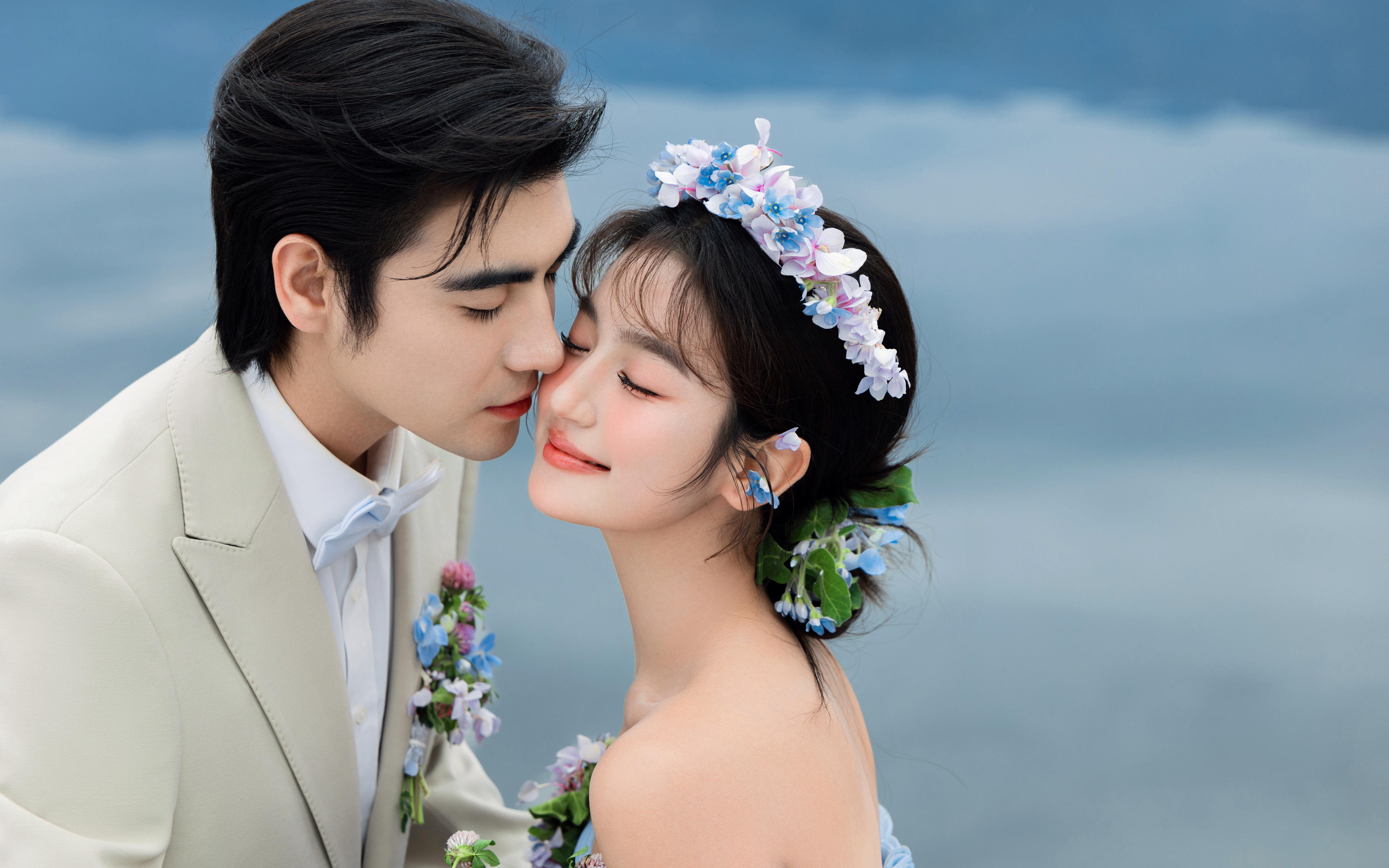 坠入蓝色梦境！我的蓝色系婚纱照来啦~
