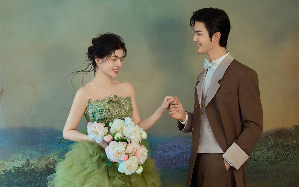 掉进绿野仙境🍃一眼惊艳的森系油画风婚纱照