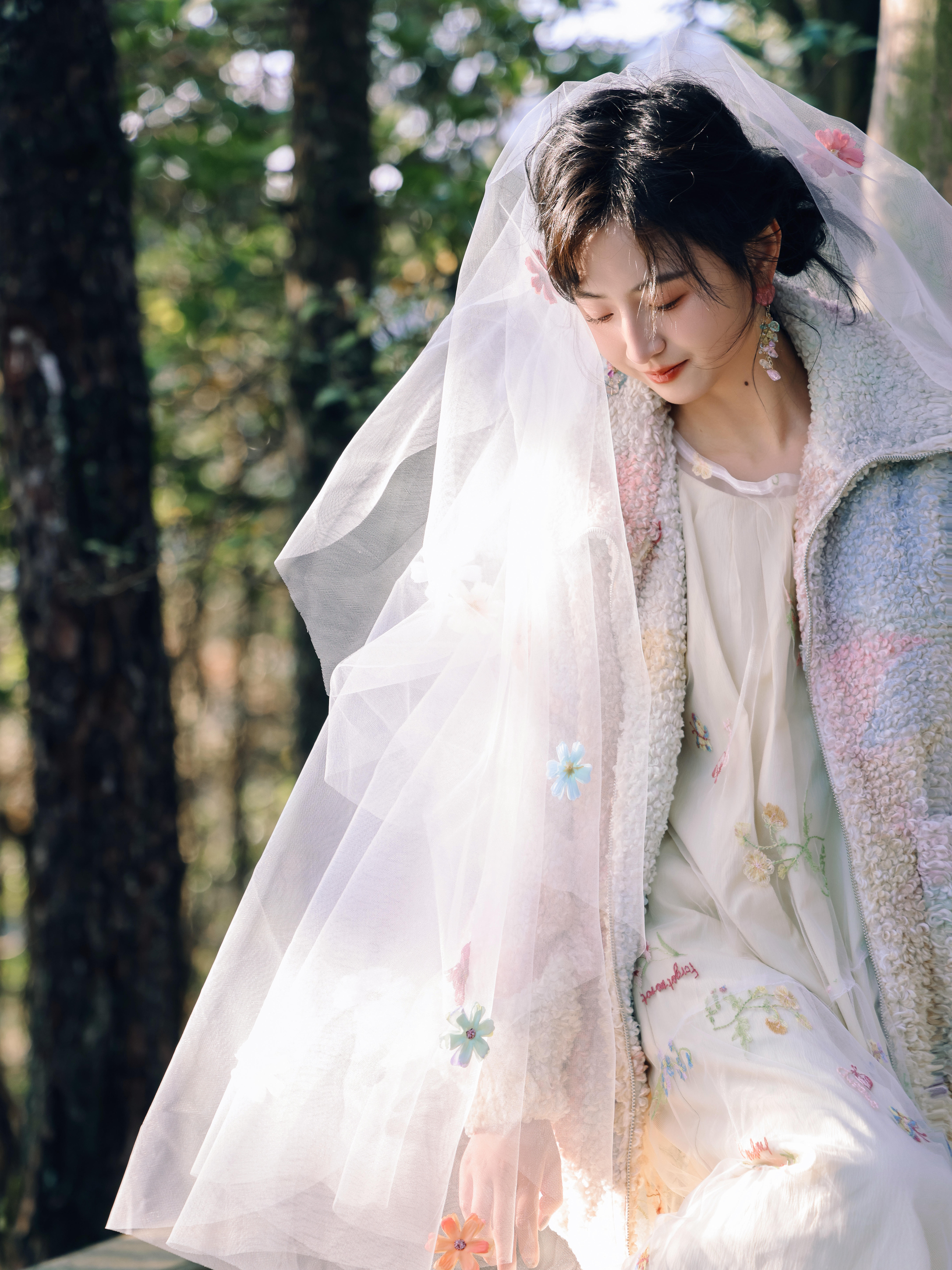 甜妹新娘，和她风和日丽的婚礼。