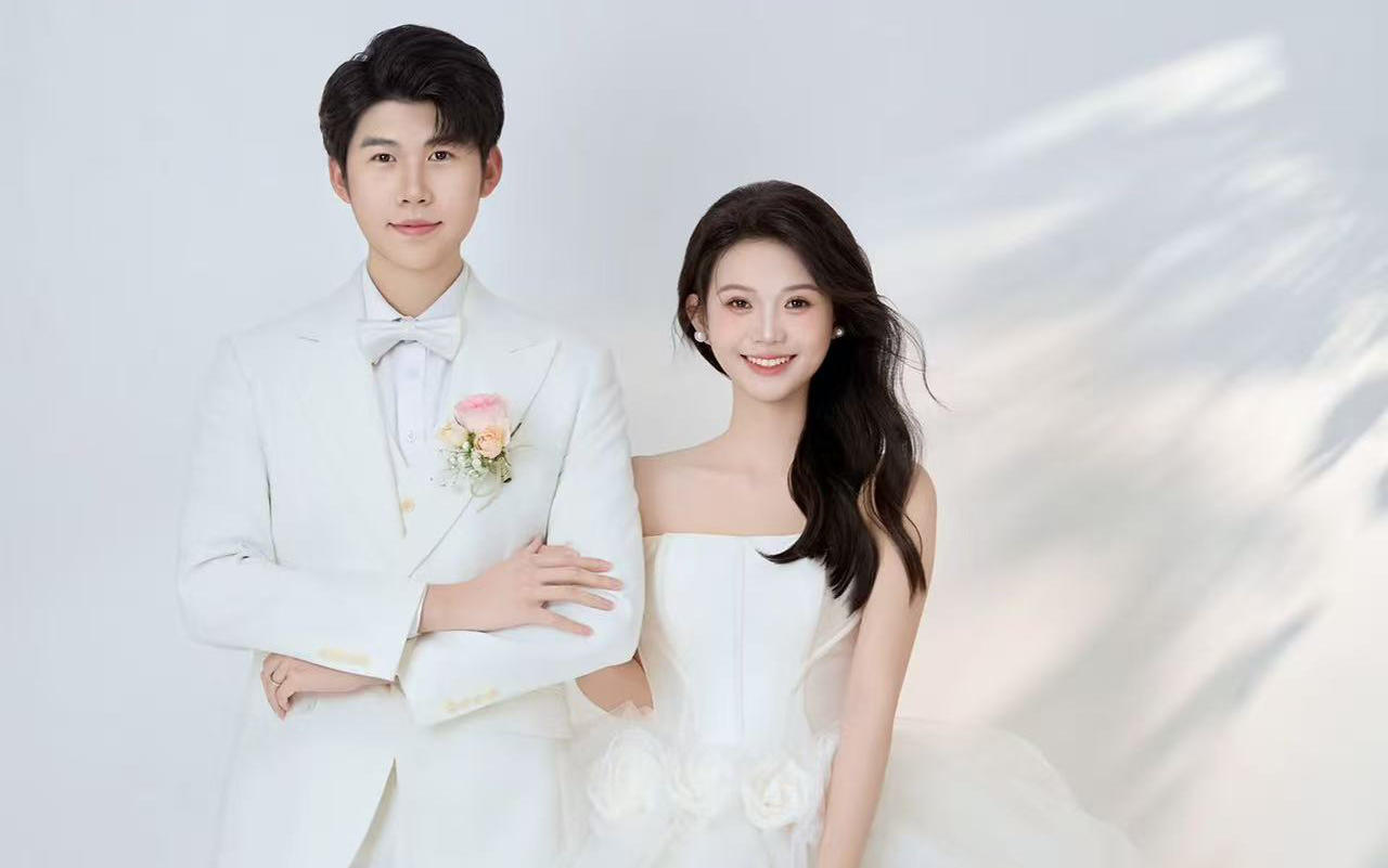 【優(yōu)格】狠狠拿捏甜妹~很難拒絕光影婚紗照