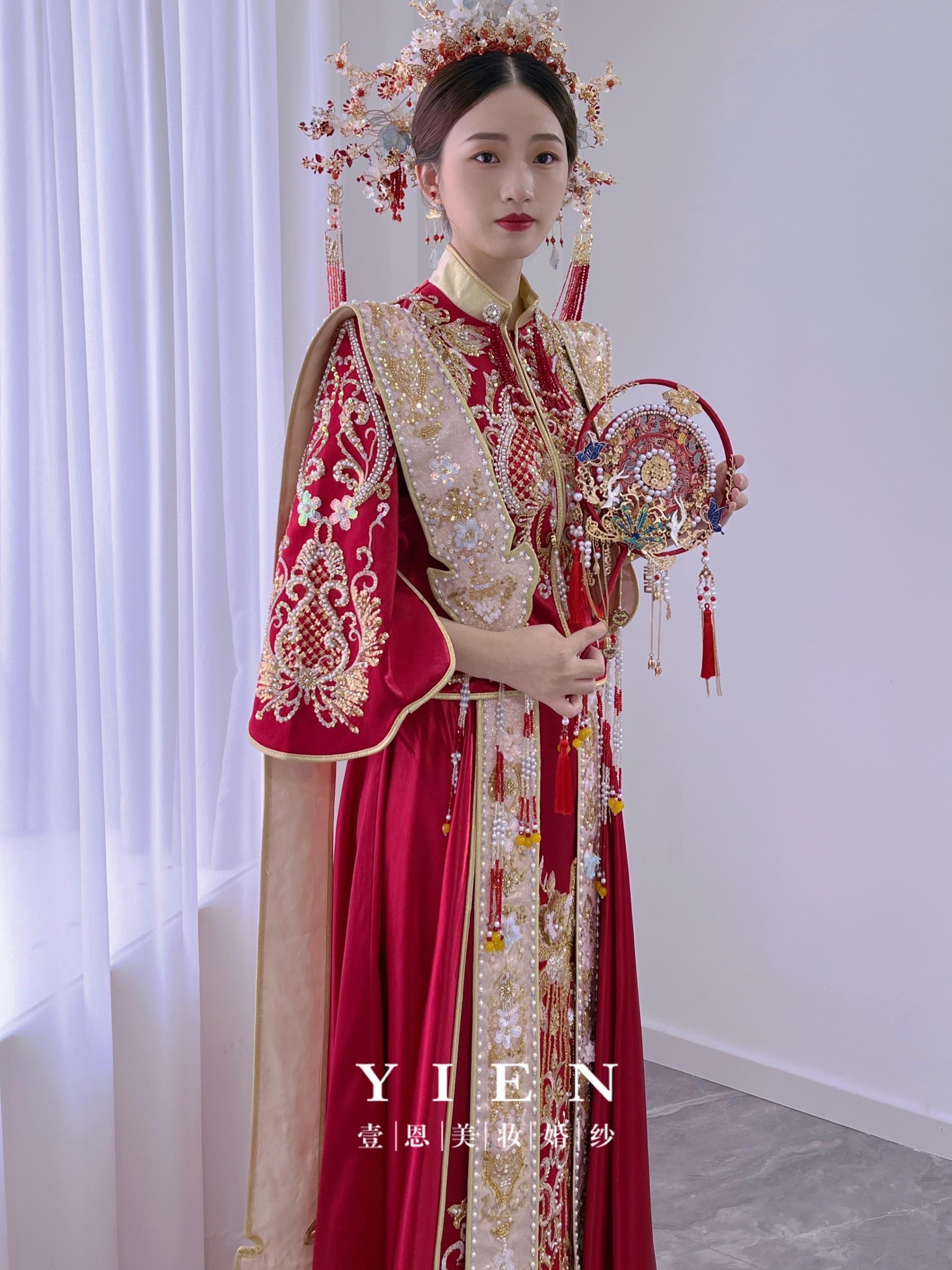 壹恩高级定制秀禾服