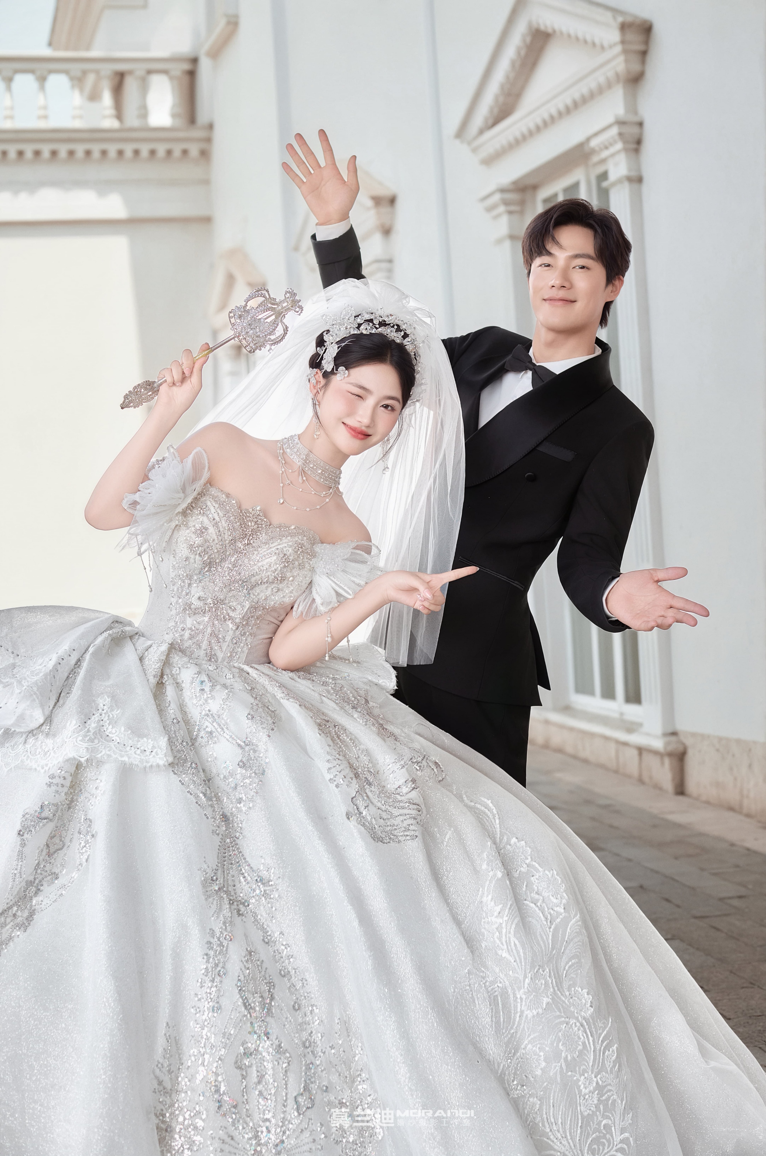 【仪式感婚纱照】8服8造/城堡婚纱摄影/教堂