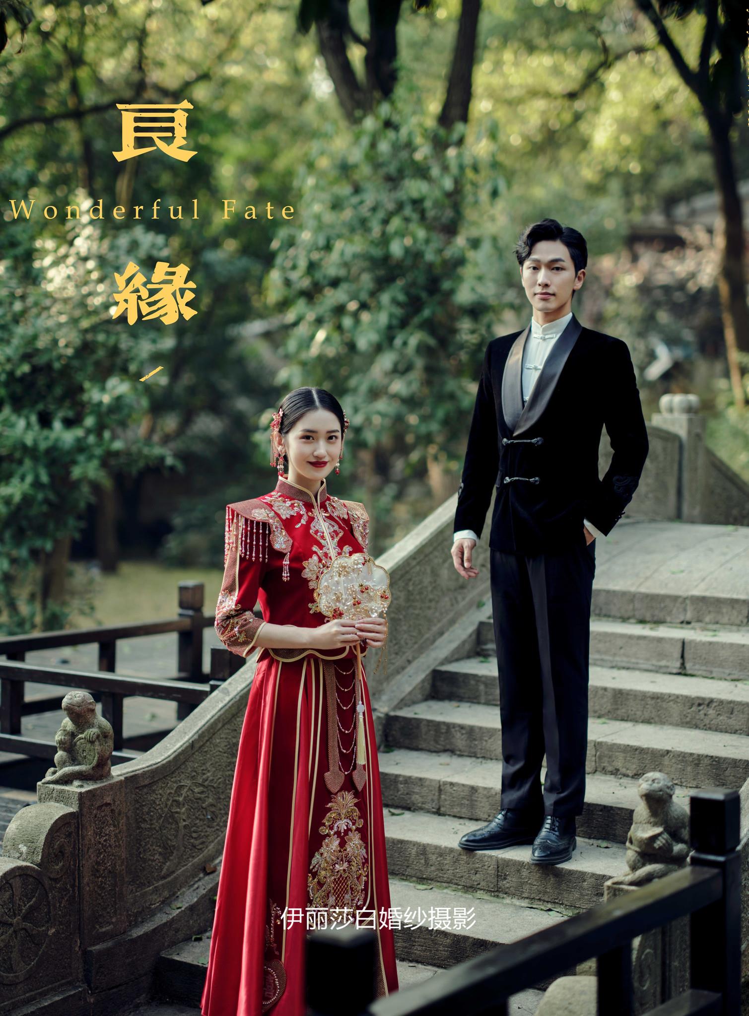 拍婚纱照3888套餐有跟妆+秀和+礼服 