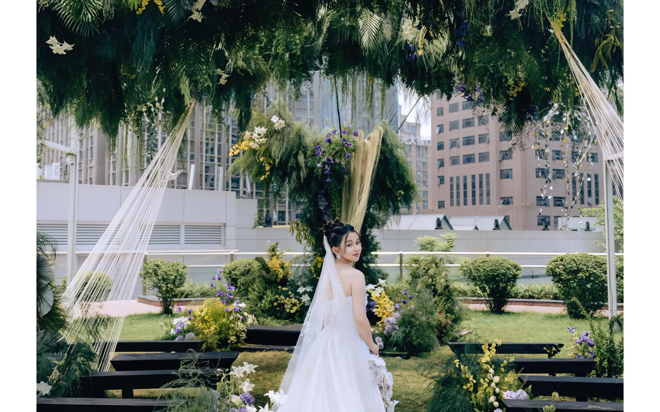 绿意环绕的温馨婚礼