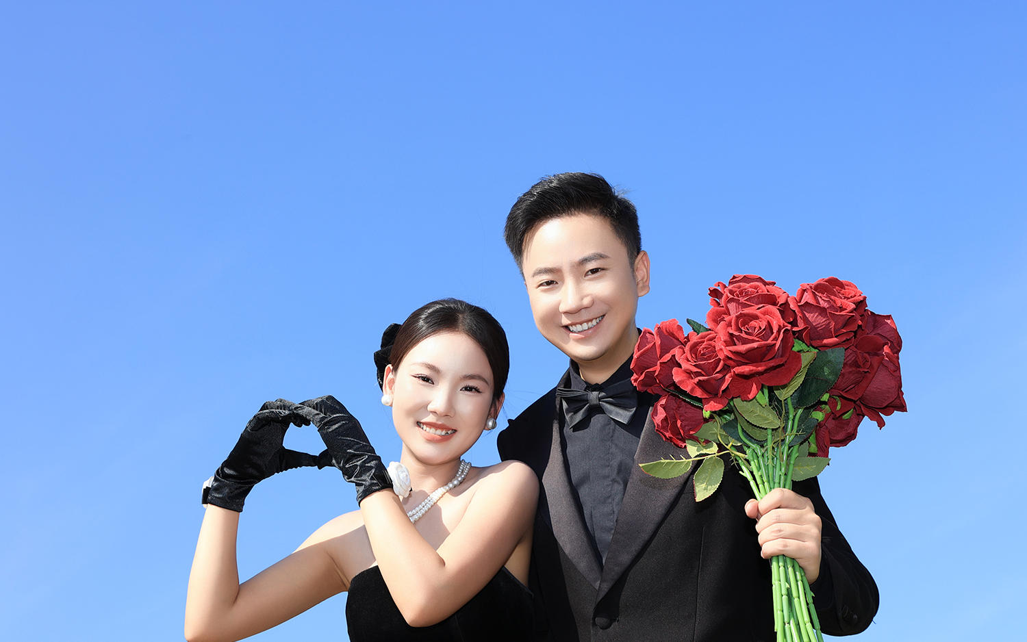 Ms Zou & Mr Zeng