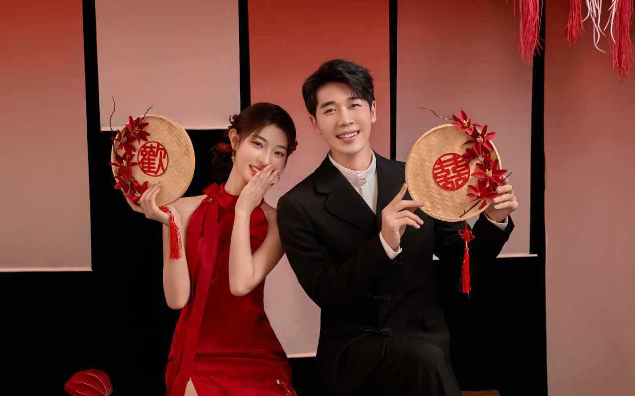 一室绯红，一生朝夕