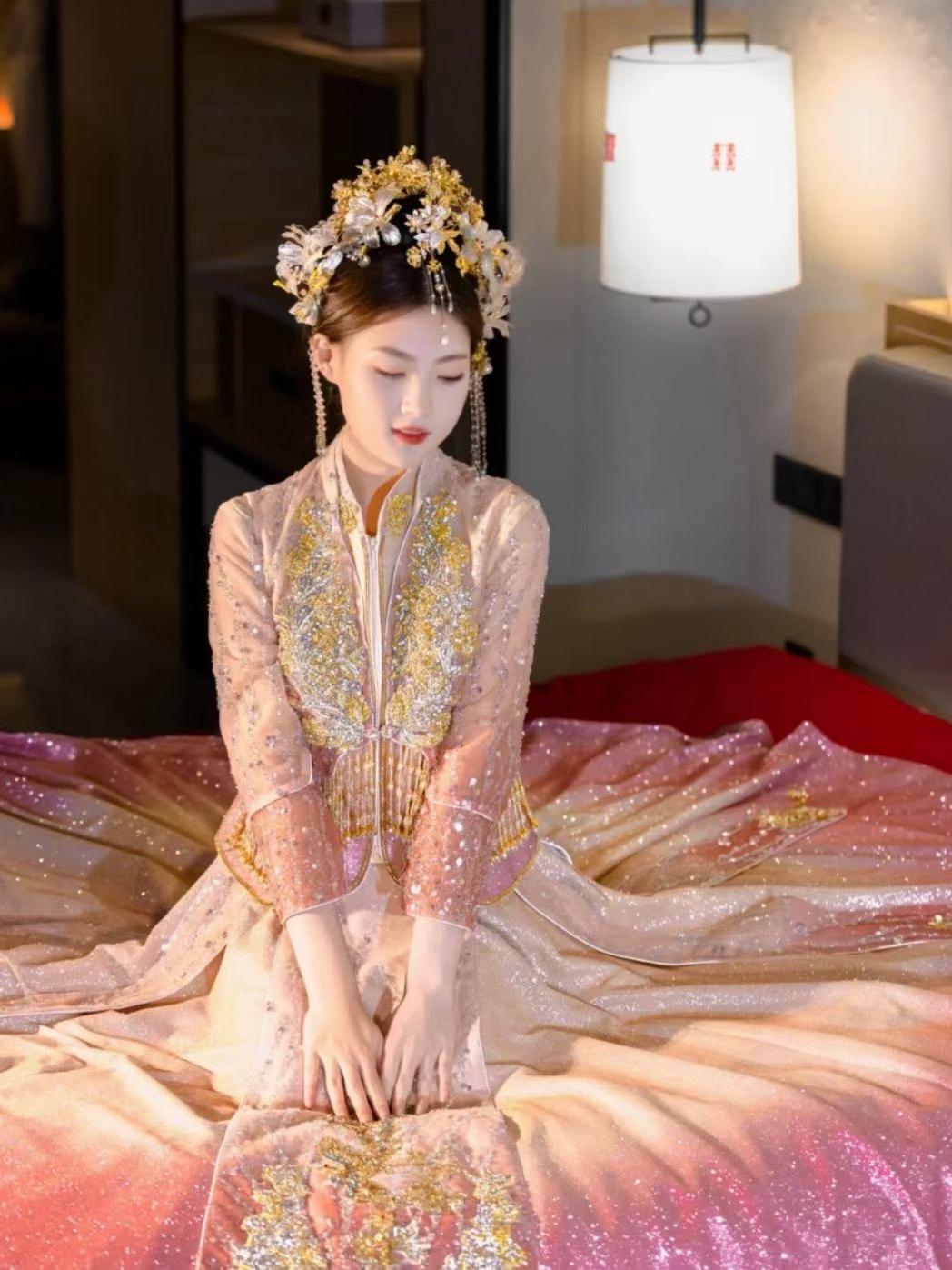 《金粉世家》——金粉色秀禾