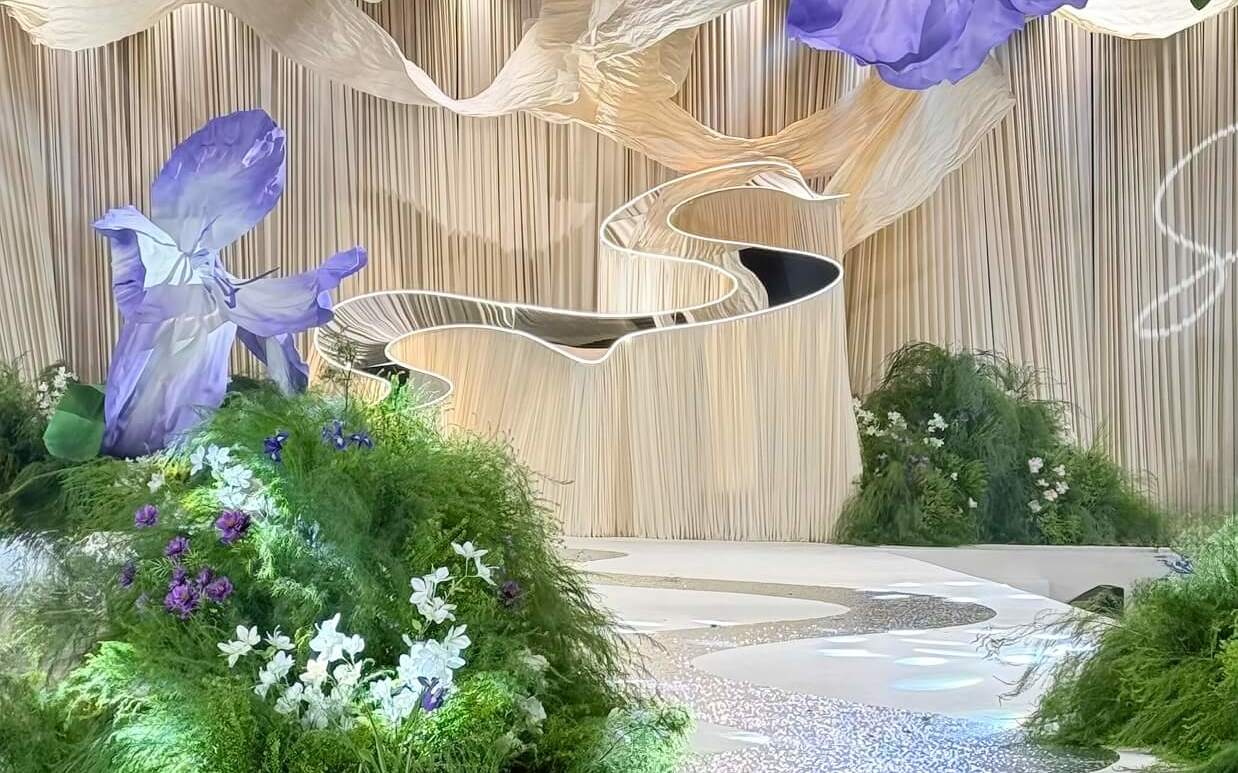 香槟色秀场风鸢尾花婚礼