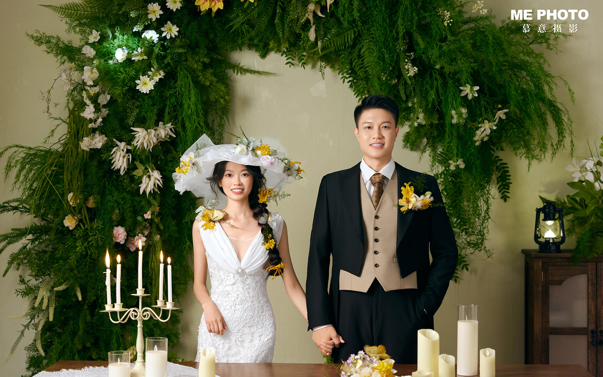 法式復(fù)古婚紗照