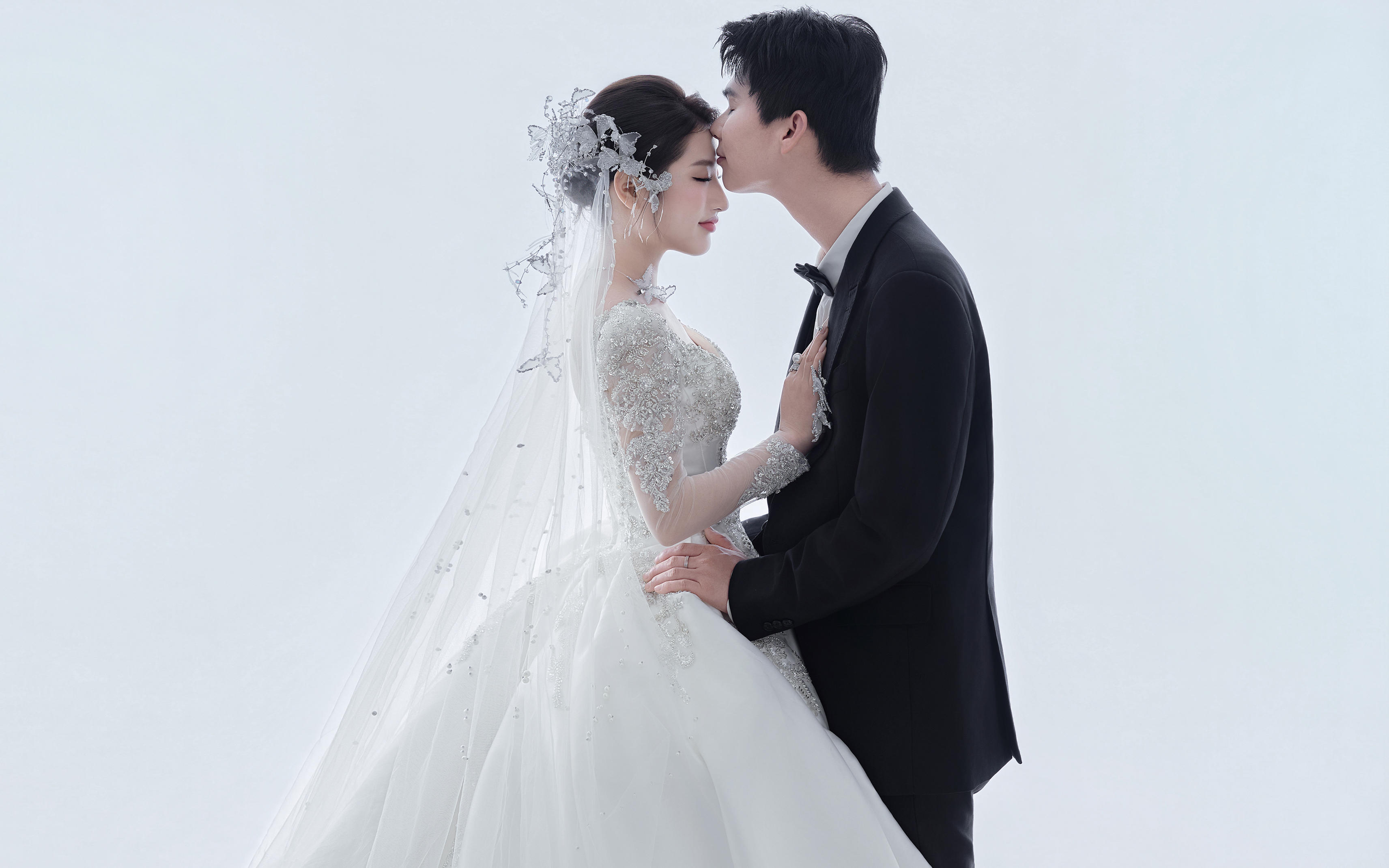 ✨ 幕布借了星光｜我们的婚纱照会发光