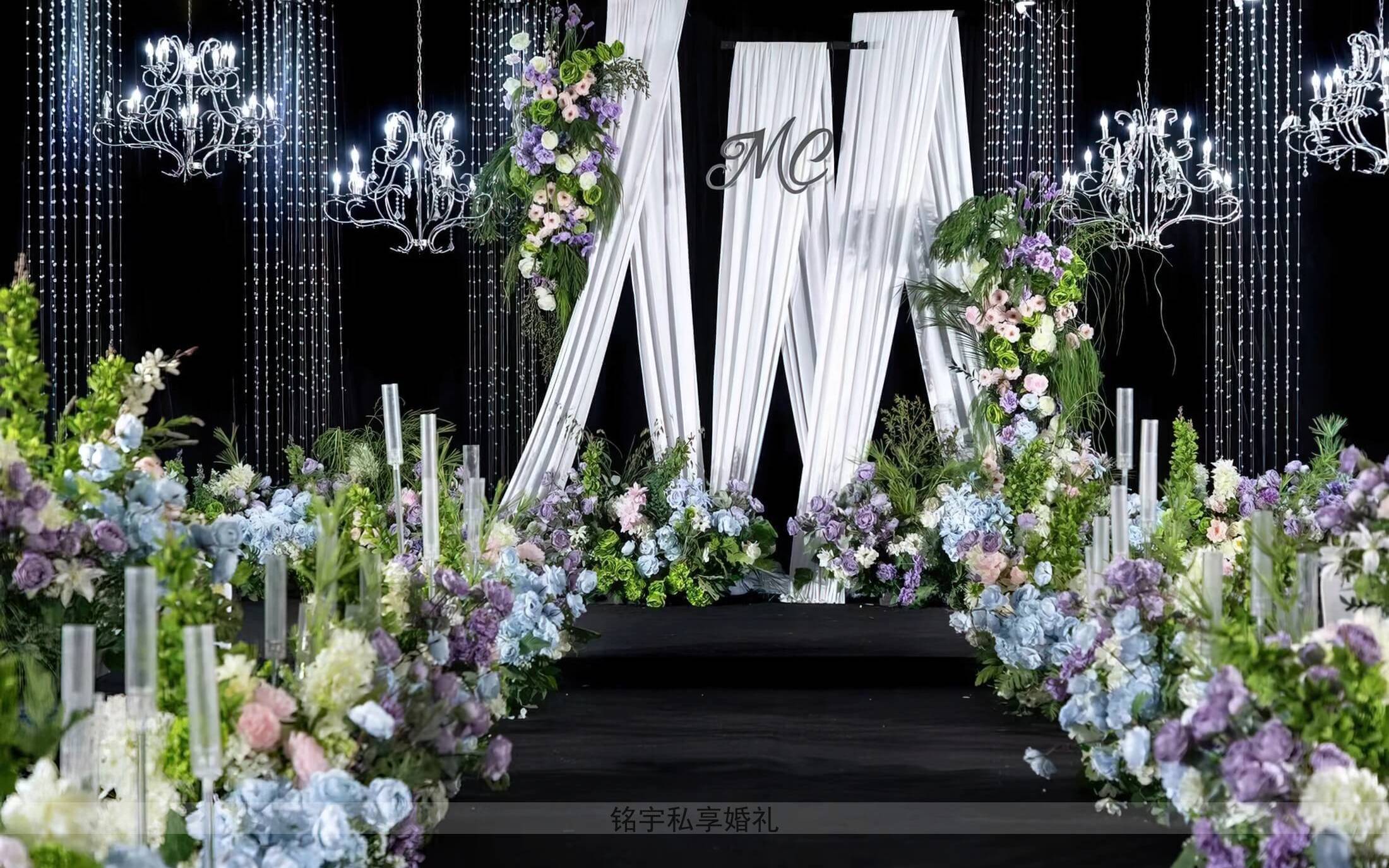白绿色韩式布幔婚礼      