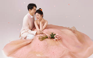 「新品研发」这样的粉色系婚纱照太惊艳了