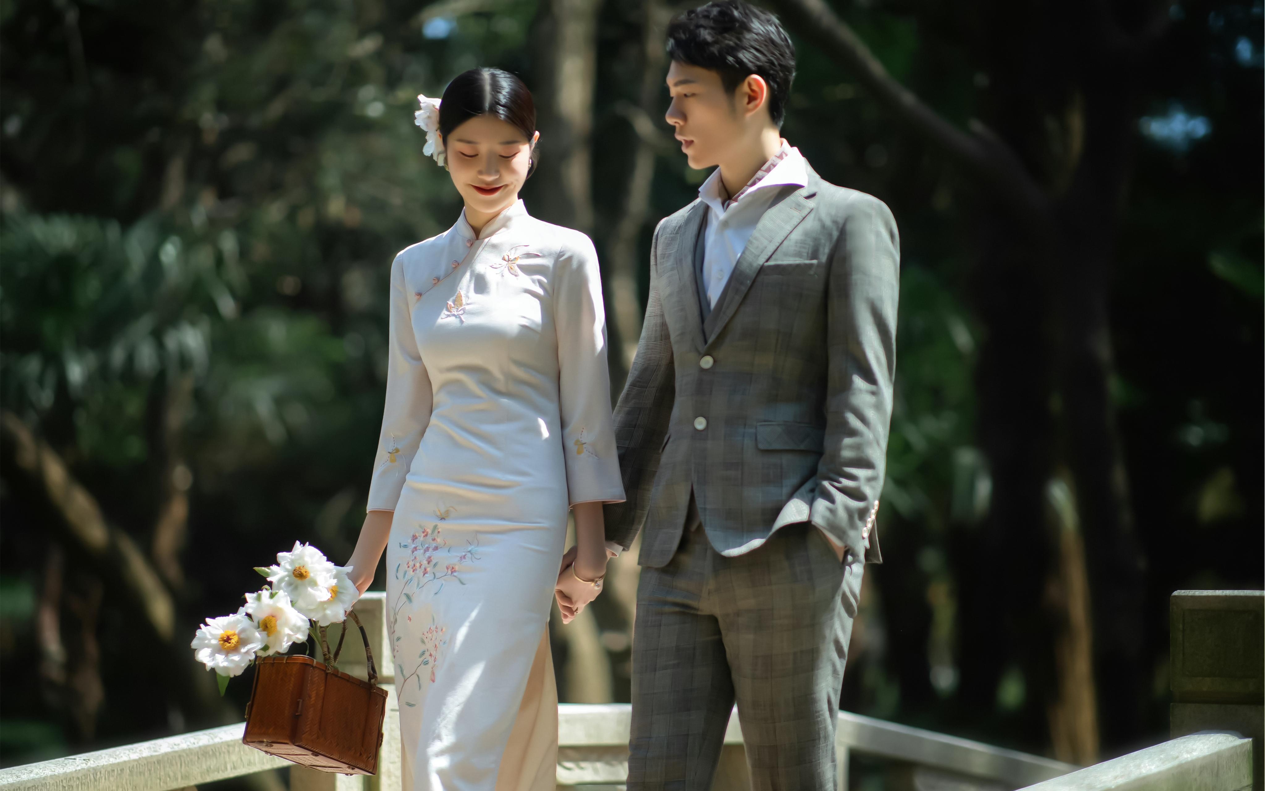 園林風(fēng)婚照｜一襲旗袍藏雅致，在古苑里書寫東方浪漫