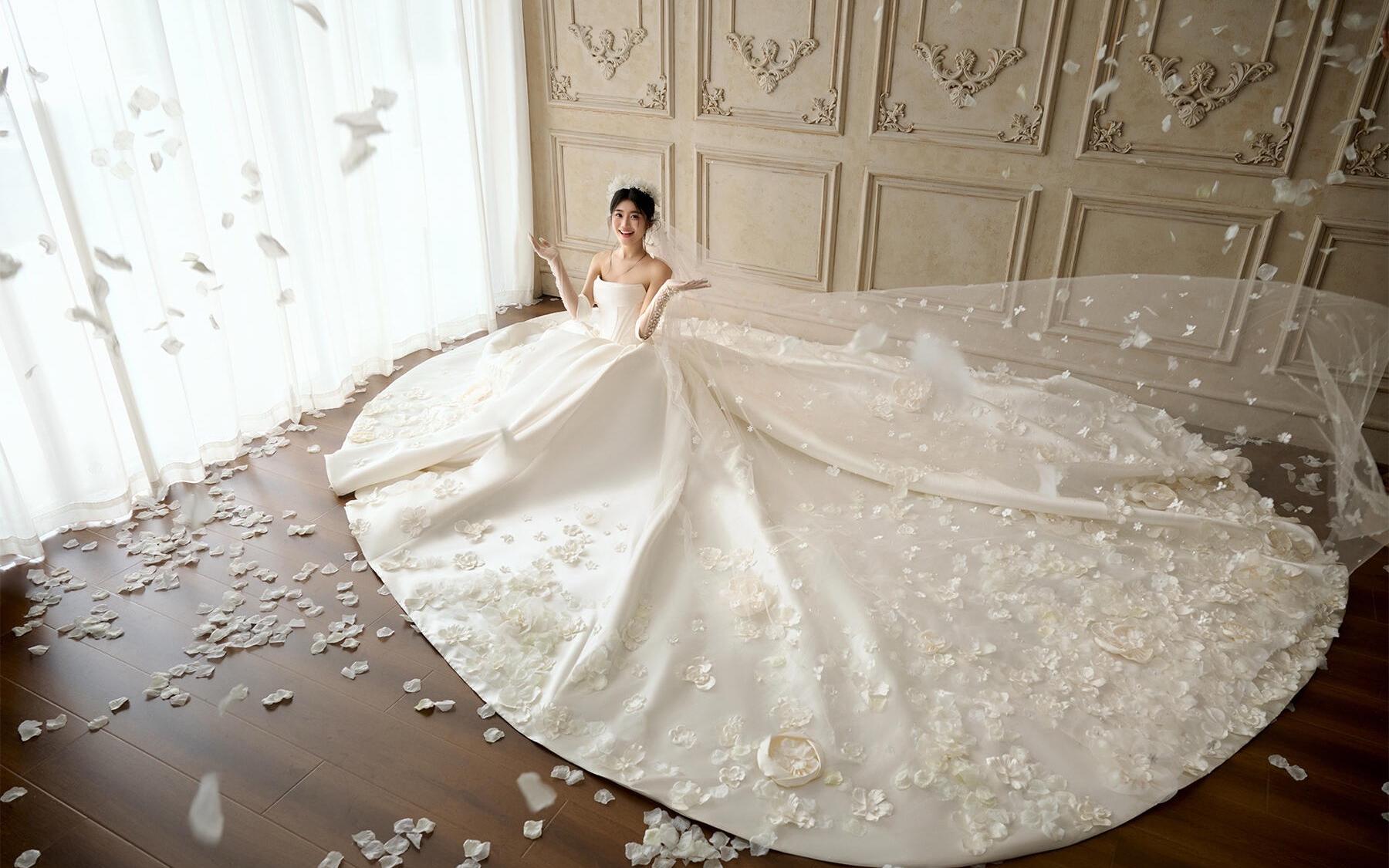 十光堇 | 幸福暈了??活人感很強(qiáng)的主紗婚紗照