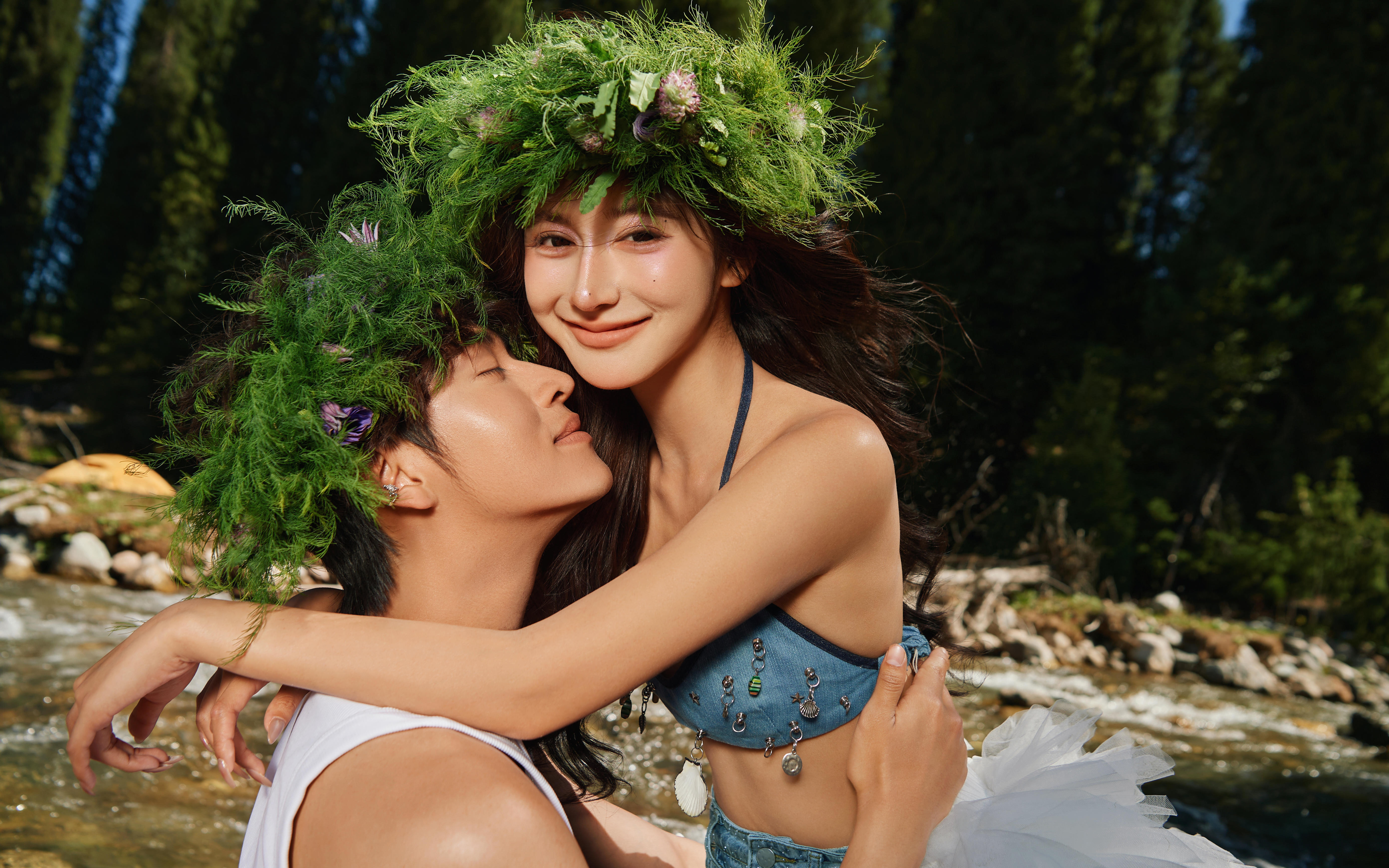  00后太會拍婚紗照了吧 庫爾德寧帳篷系列 