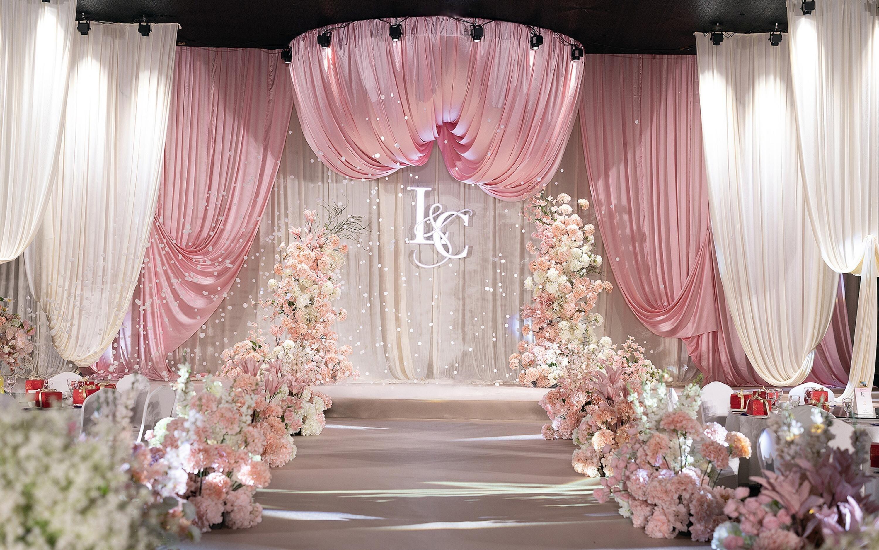 《粉白情書》一場(chǎng)寫給彼此的浪漫情書