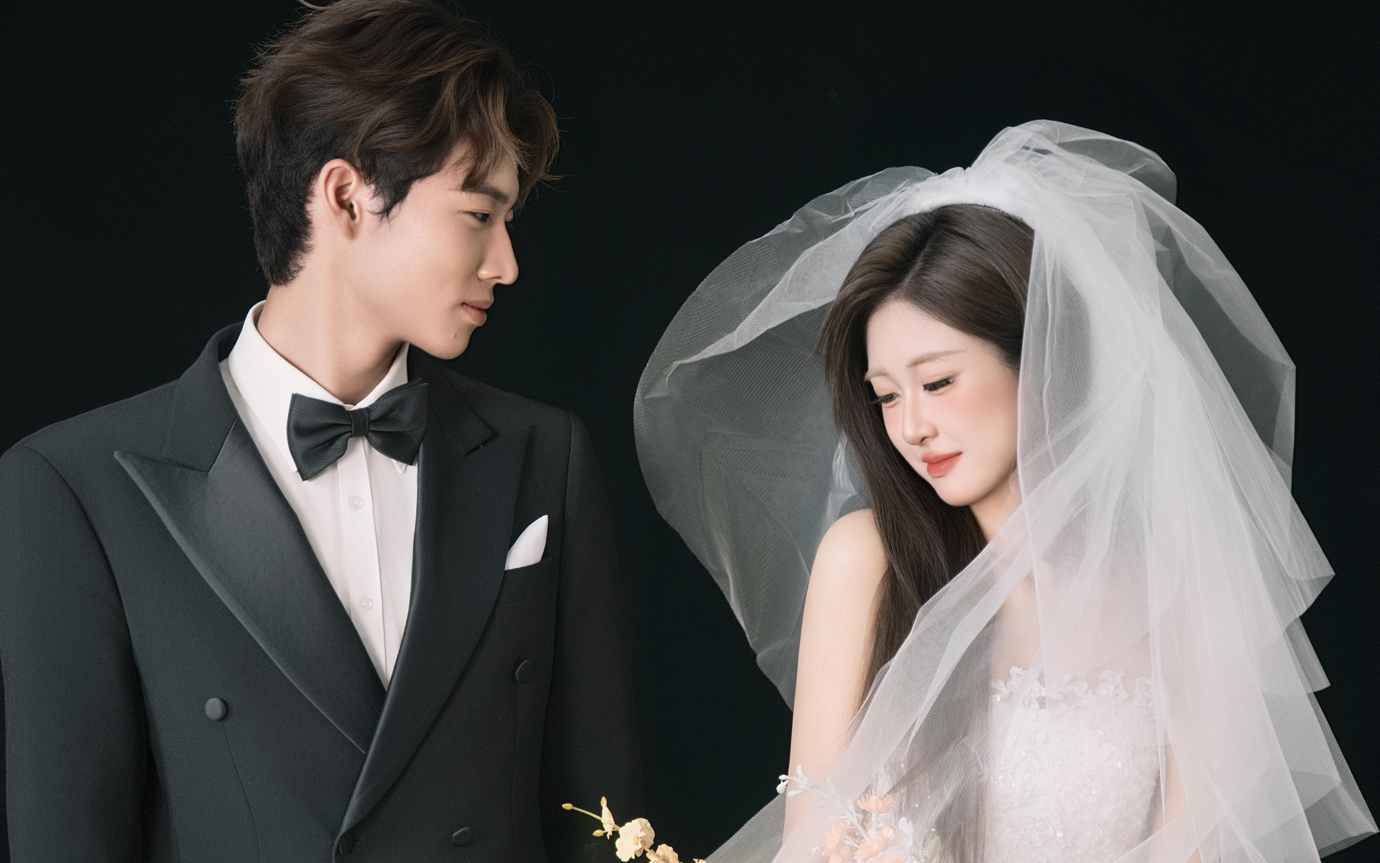 刘欣欣夫妇/室内胶片主纱系列