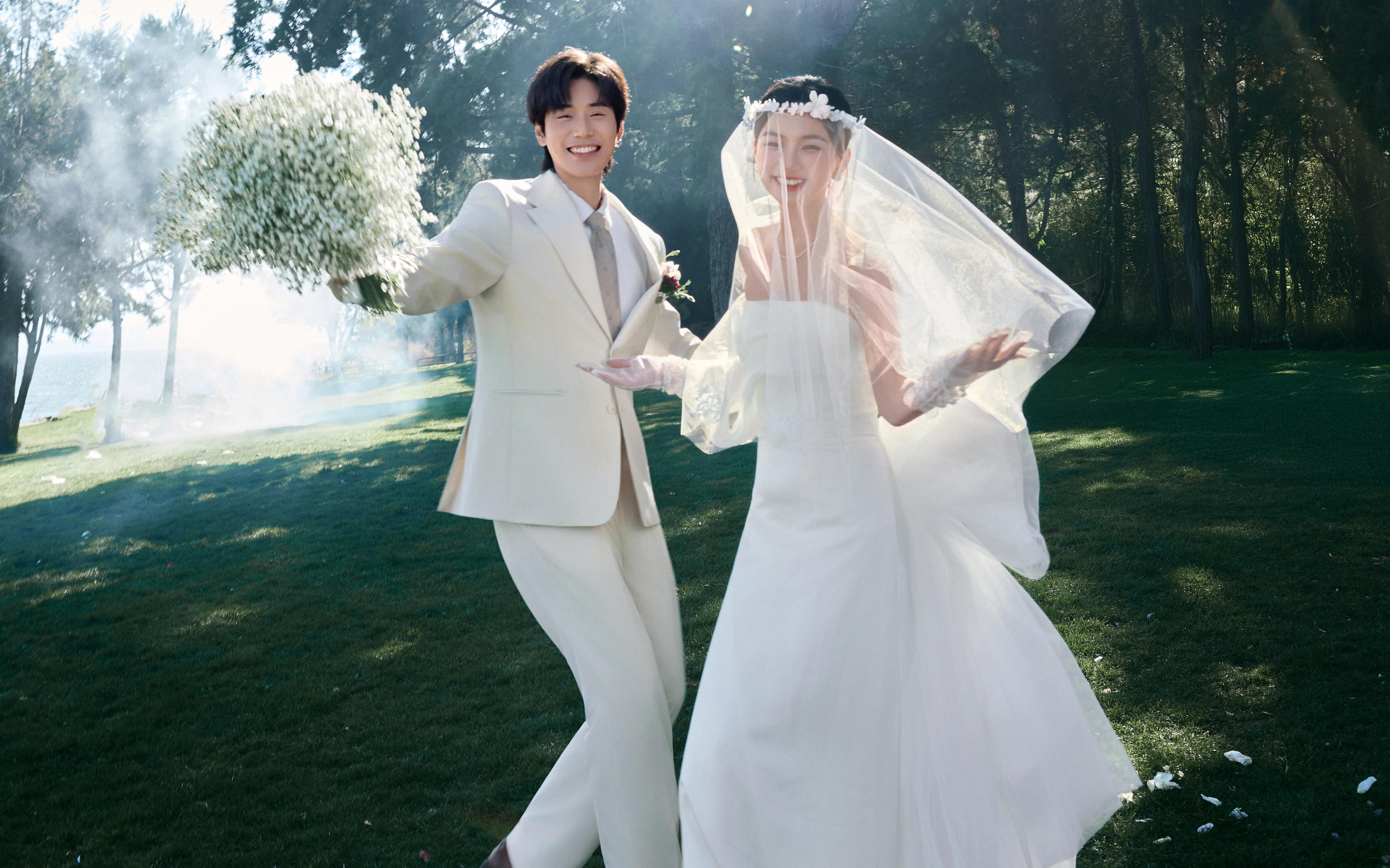 迷雾森林，拍到了理想中的森系婚纱照
