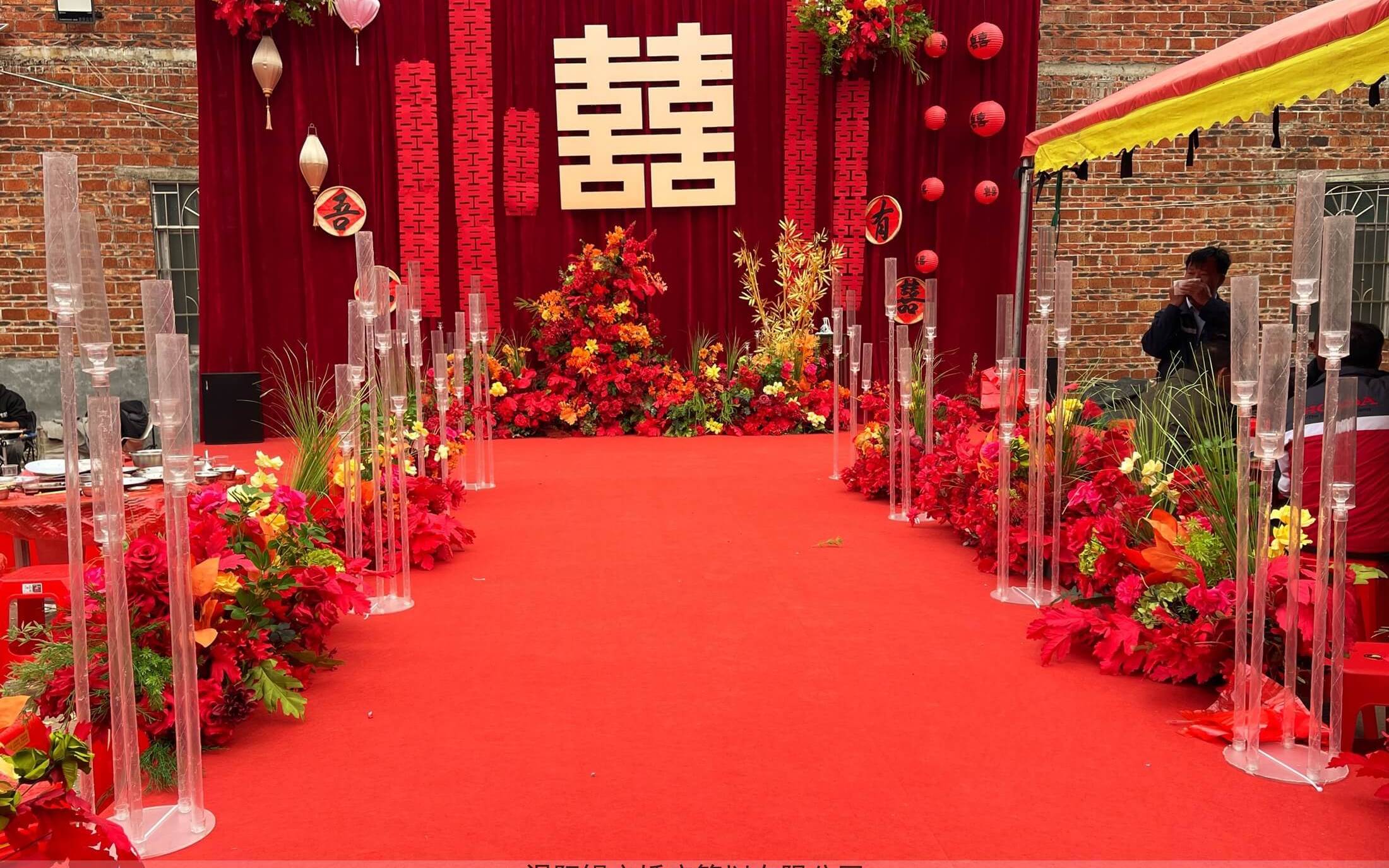 紅色系小預(yù)算中式農(nóng)村布置