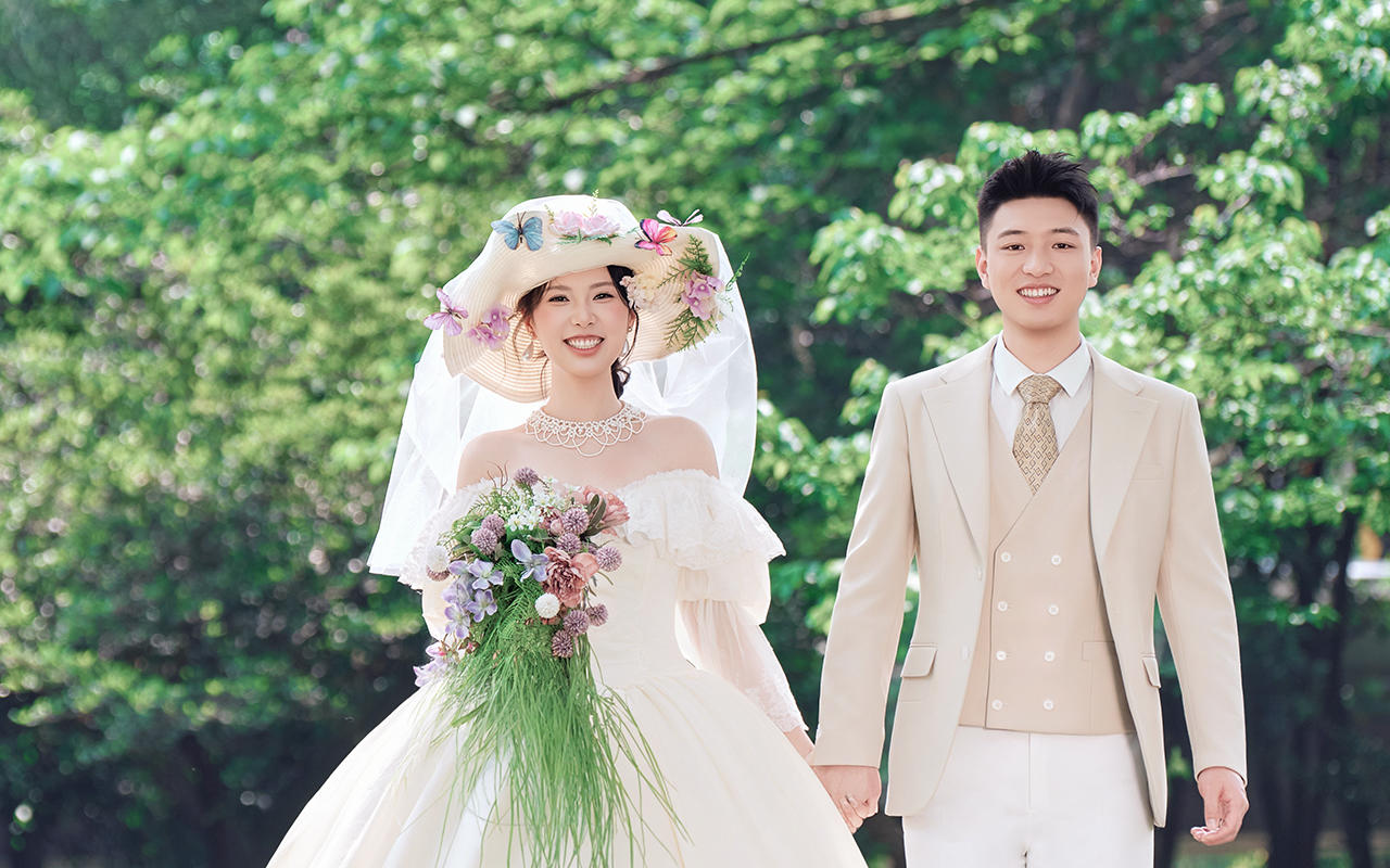 🌼法式轻复古森系婚纱照｜春天和浪漫我全都要💐