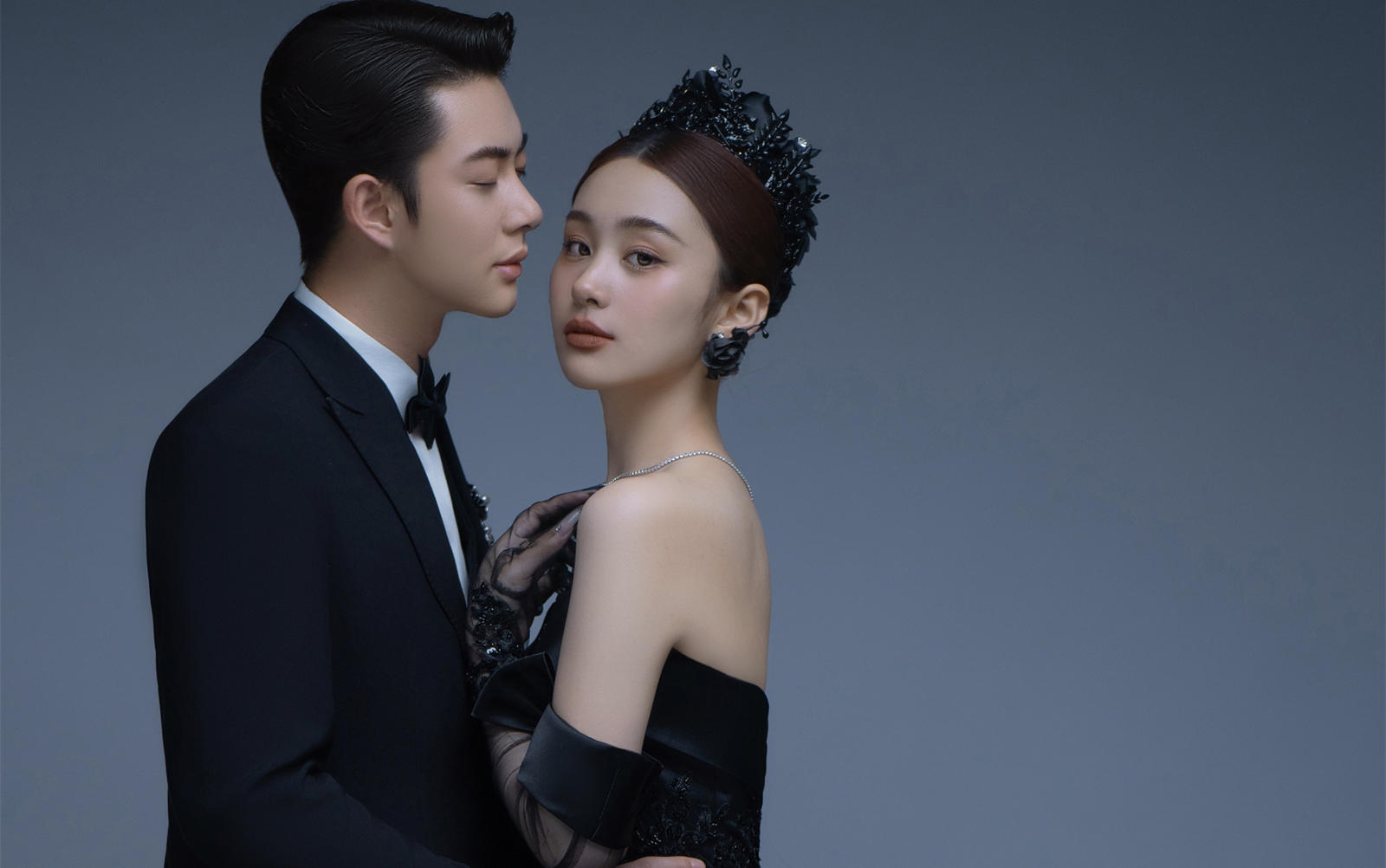 黑纱婚纱照拍出电影感🎬暗调光影高级到哭！