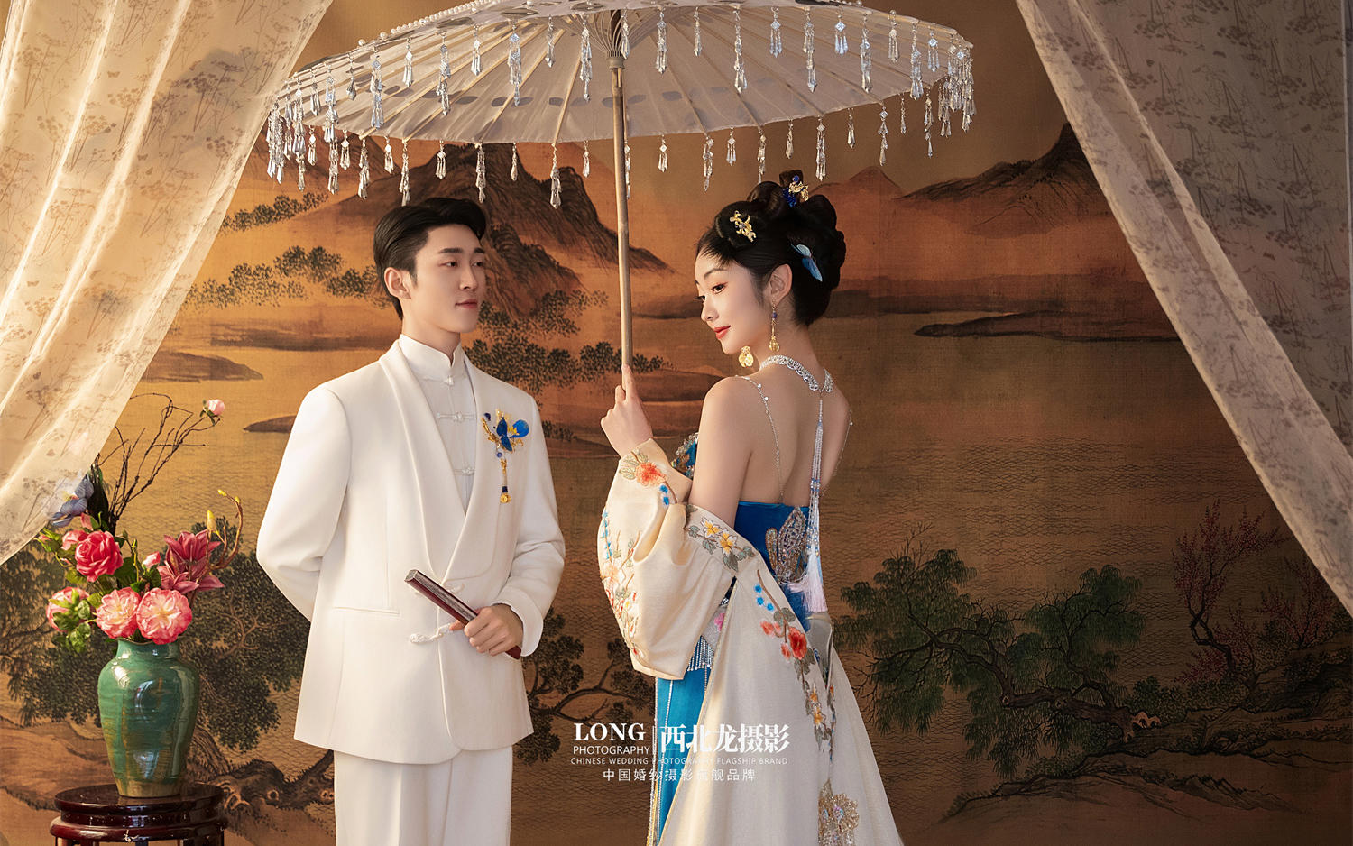 不動(dòng)聲色的東方美學(xué)??美出圈的新中式婚紗照~