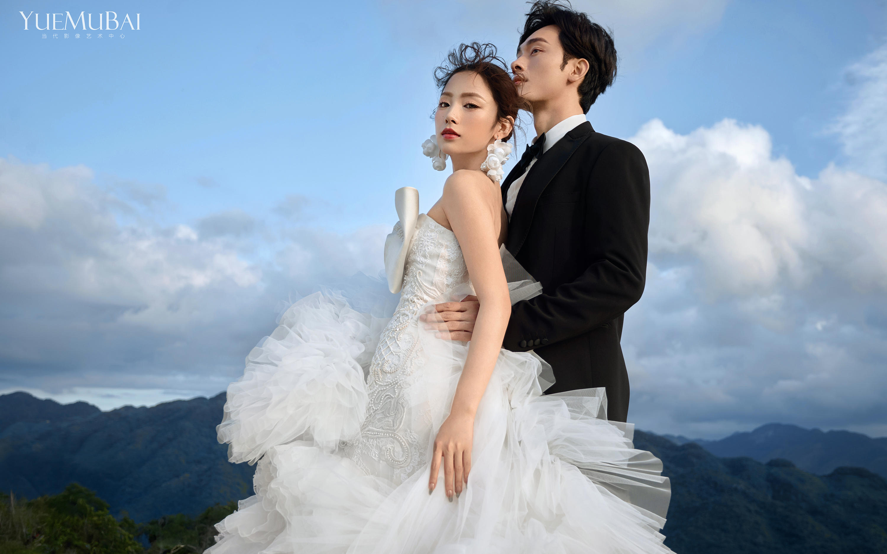 镜头下的浪漫，山顶婚纱照