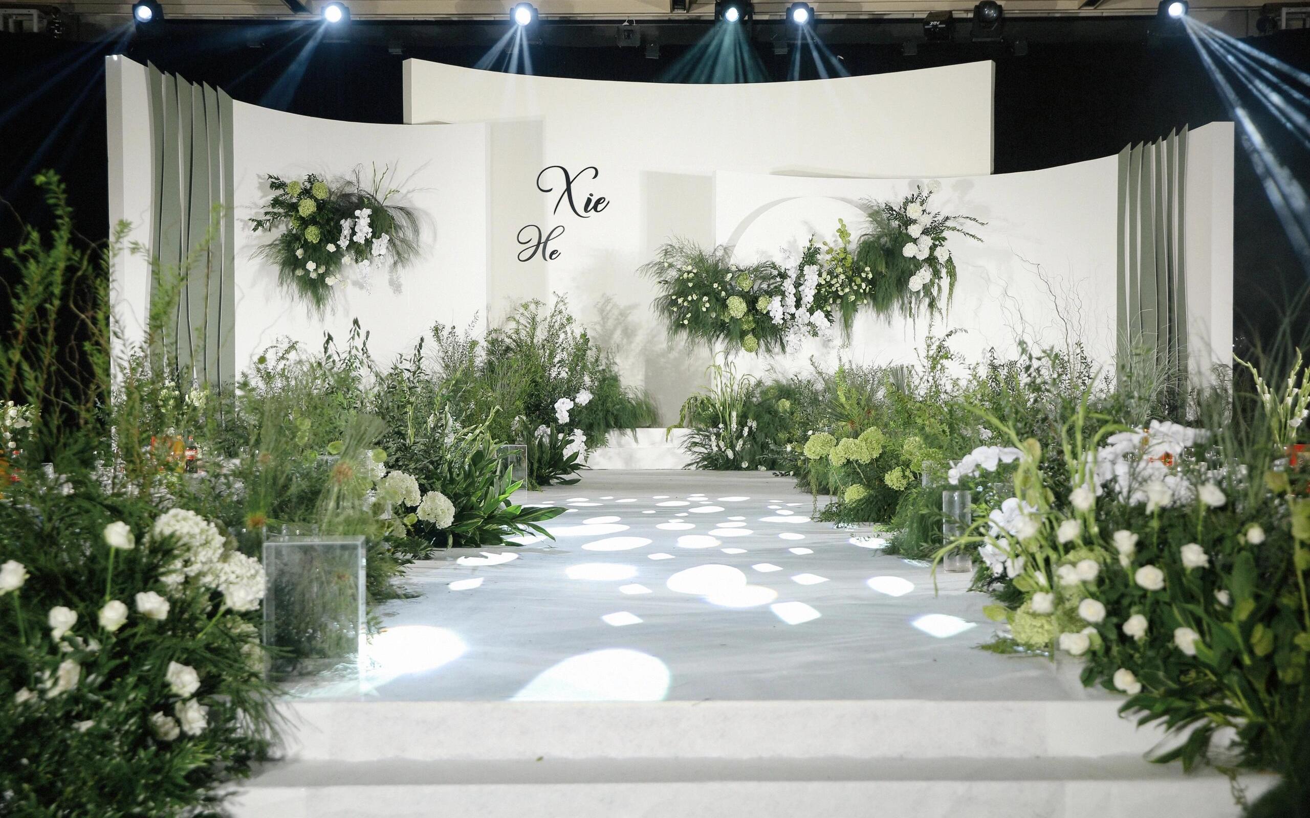 MEMO美慕|白綠色系大氣背景婚禮