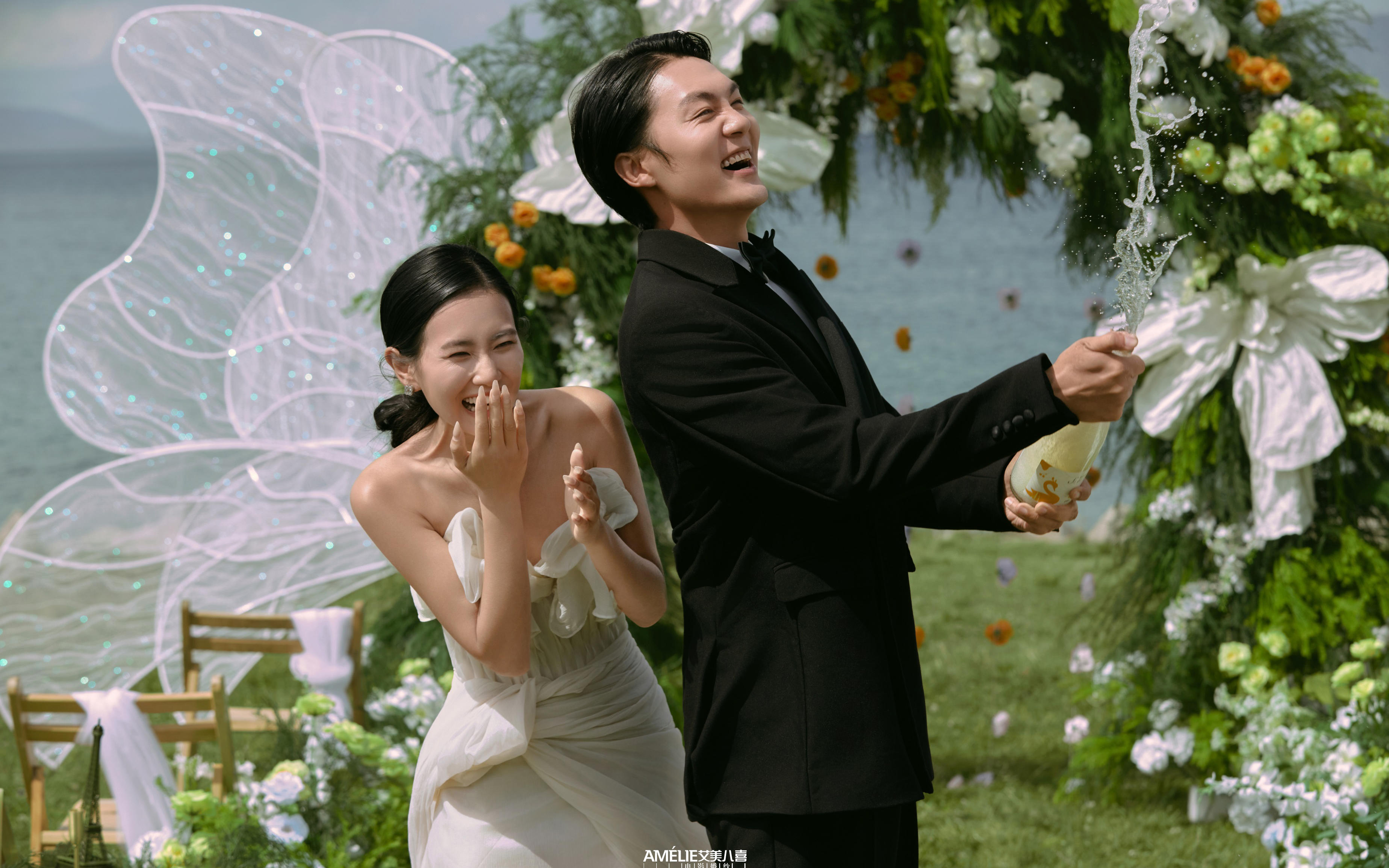 赛湖蓝映纱！婚仪超治愈🌊