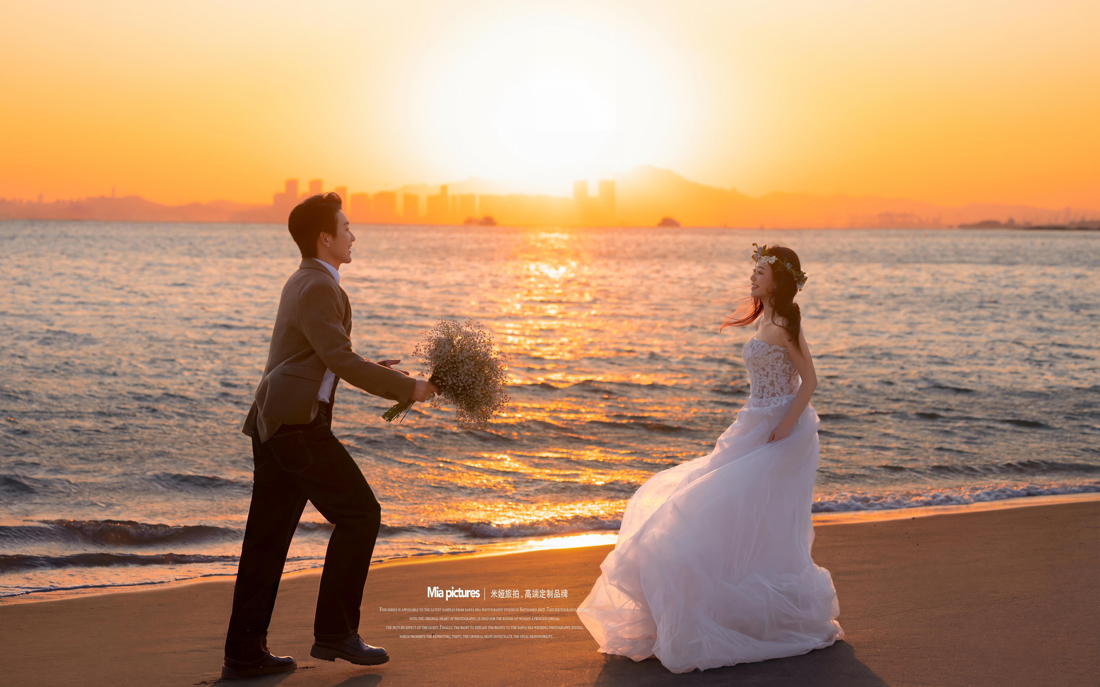 “愛如晚霞 愈晚愈濃”夕陽海邊電影婚紗照