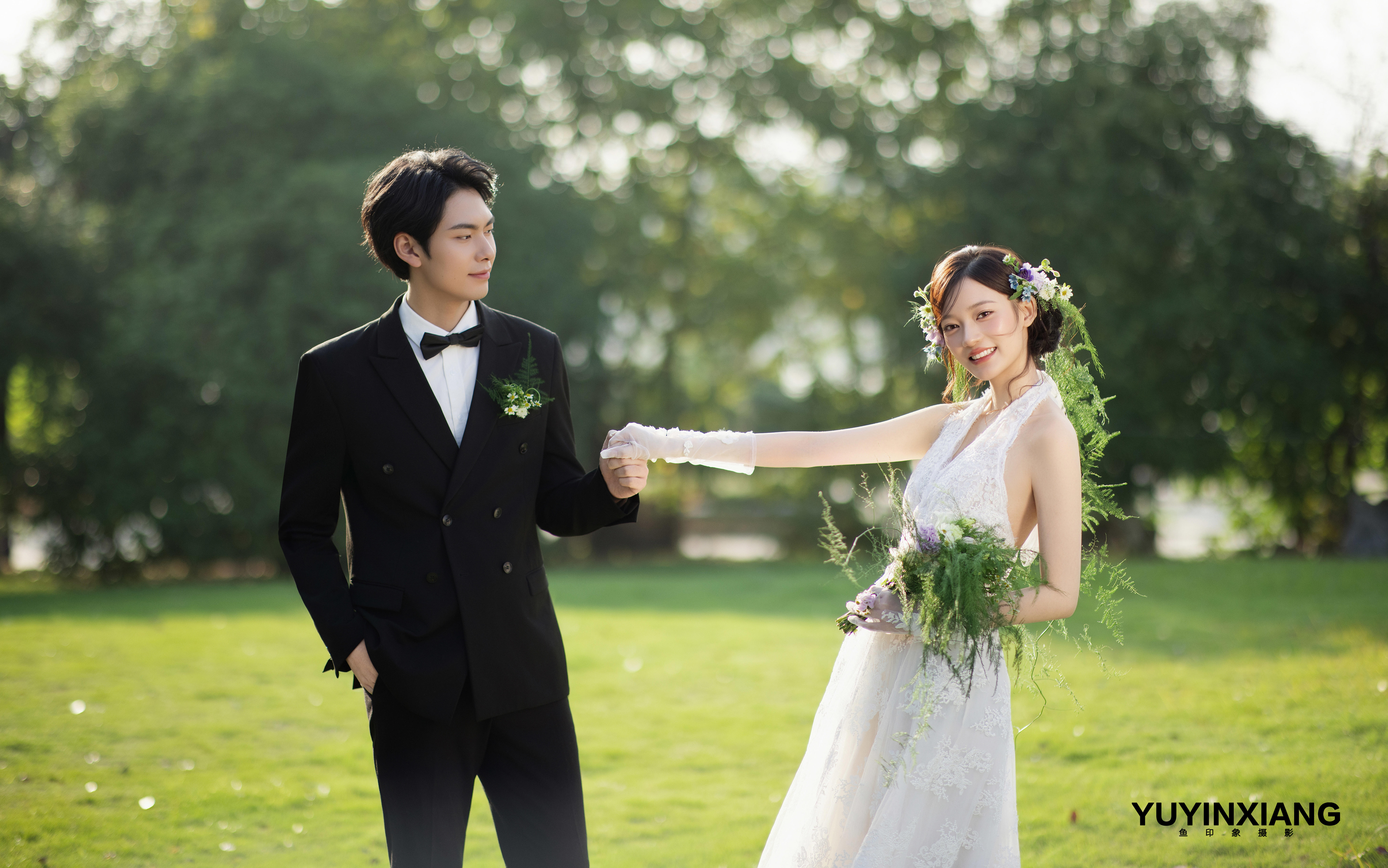 這也太出片了??難怪都搶著拍森系婚紗照