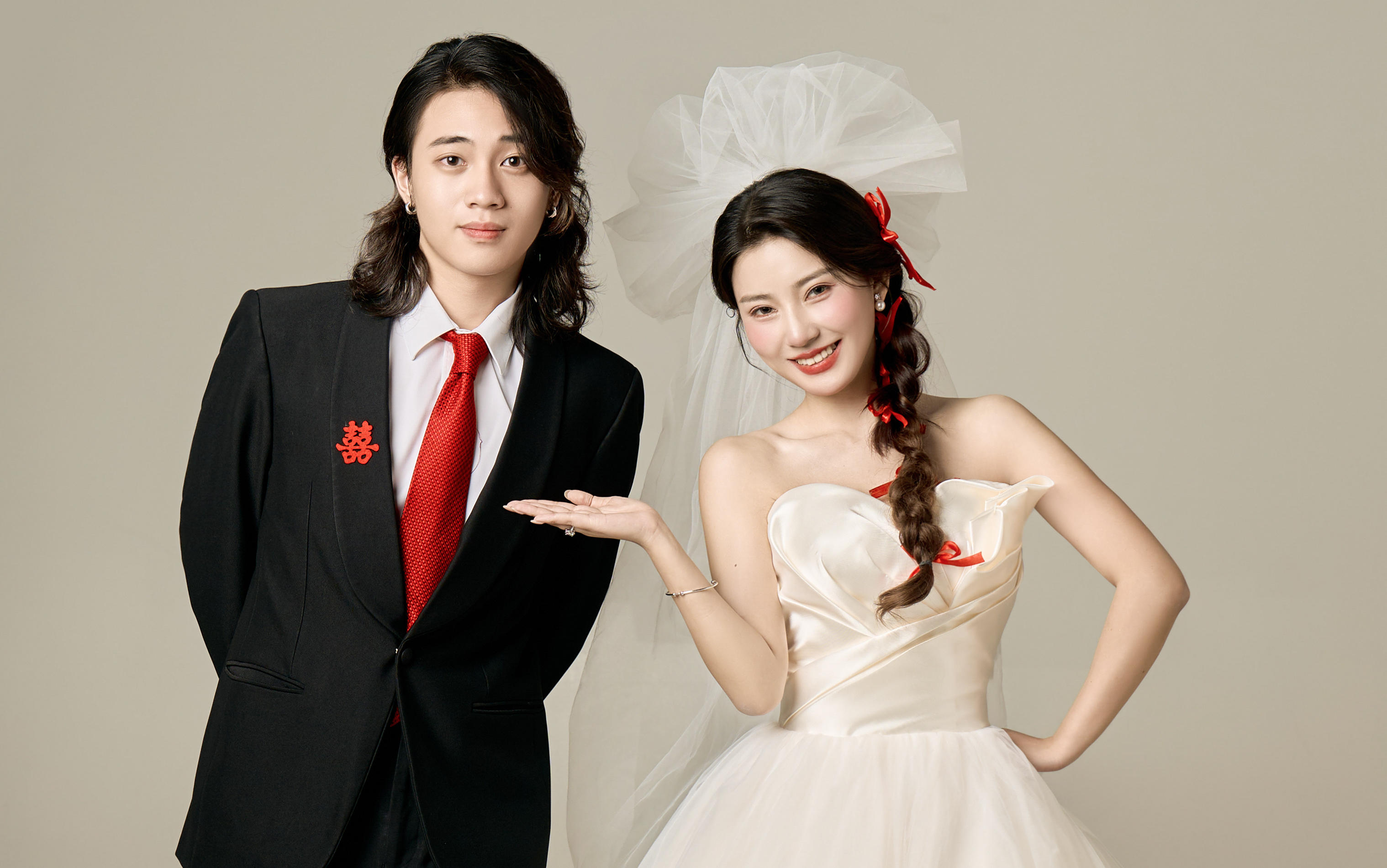 拍到啦！超甜的輕復(fù)古喜嫁婚紗照??太愛了