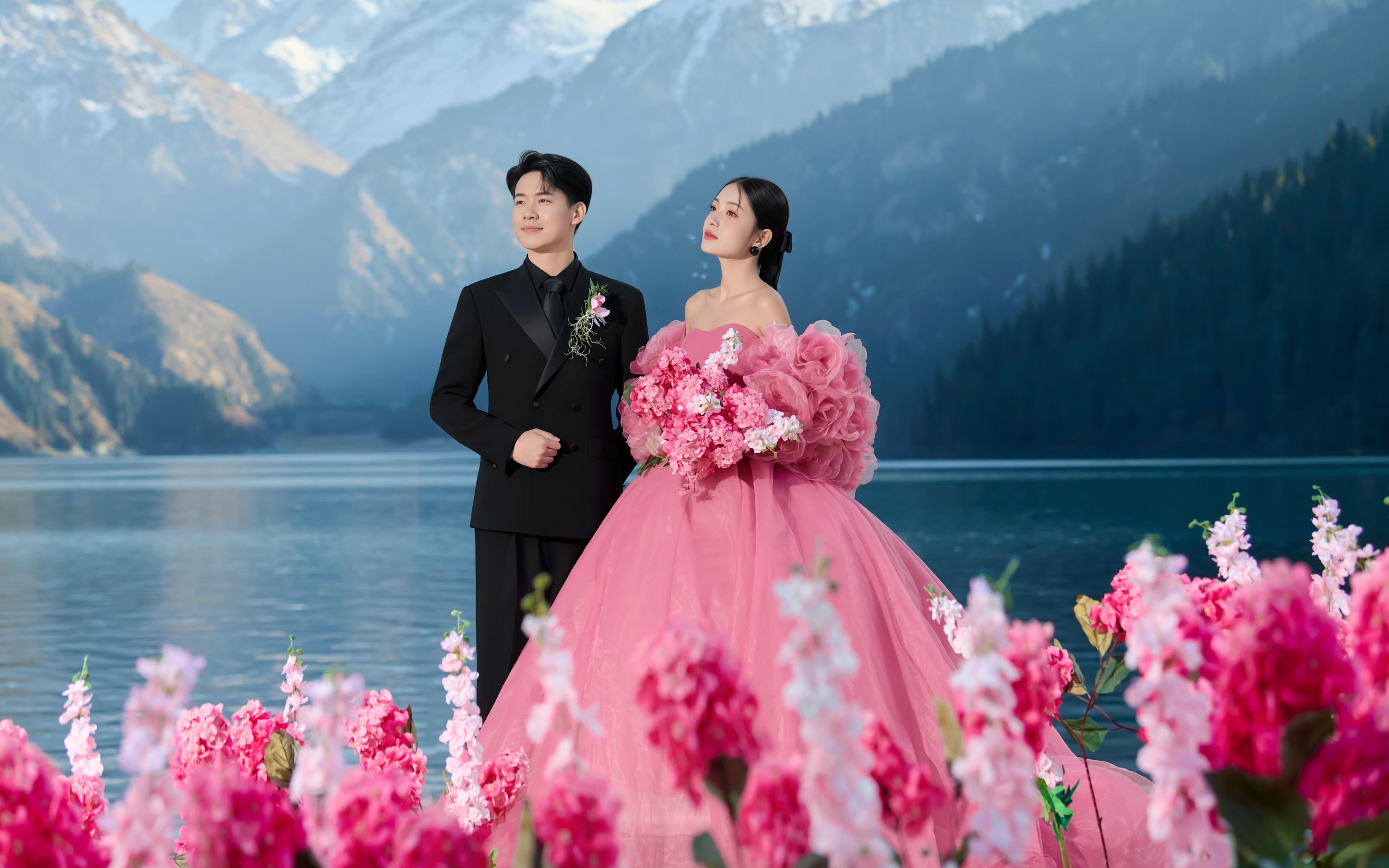 被这组雪山粉纱婚照的震撼拿捏了!