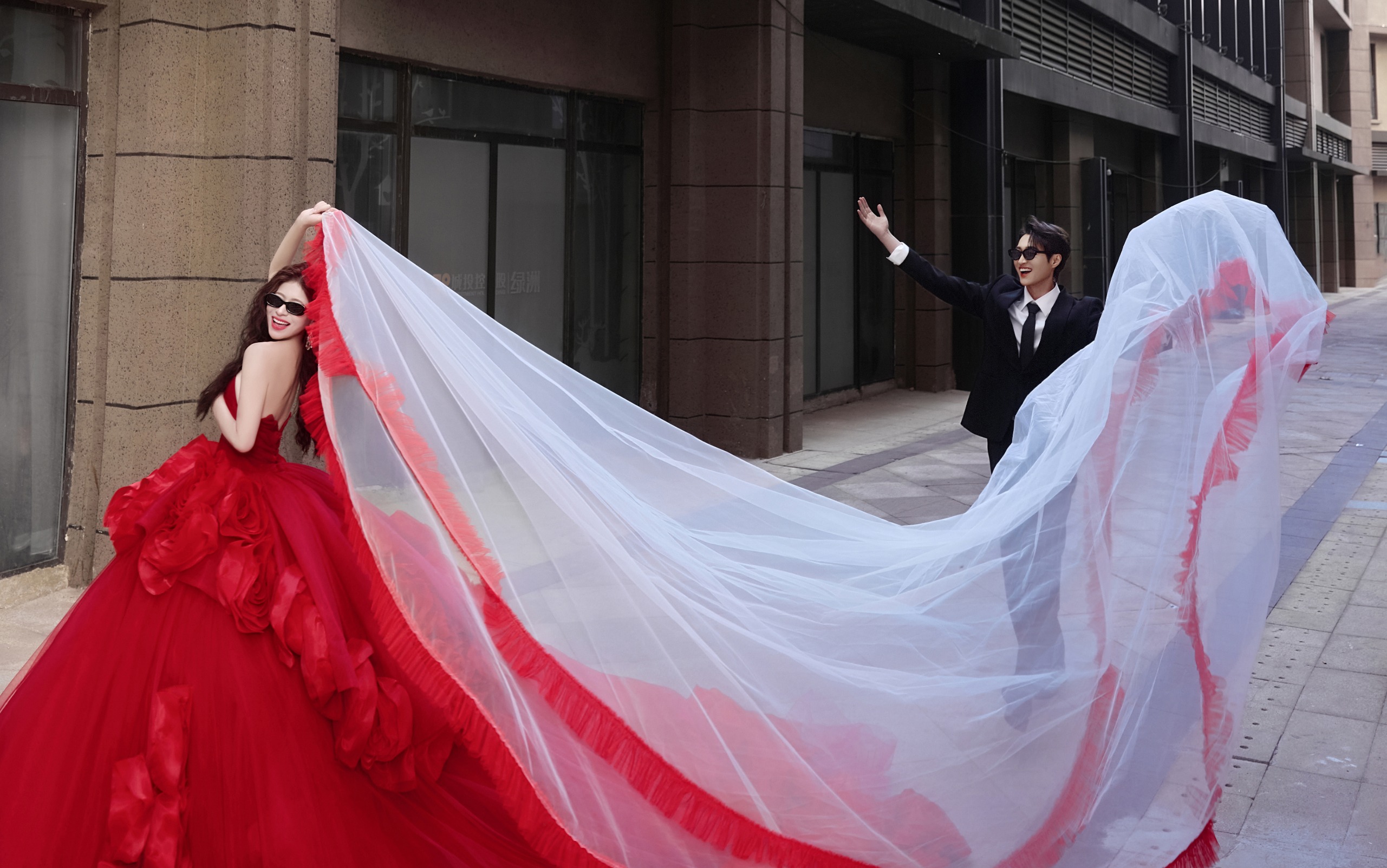 权威这一块……街拍婚纱照从来没让我失望过❣️
