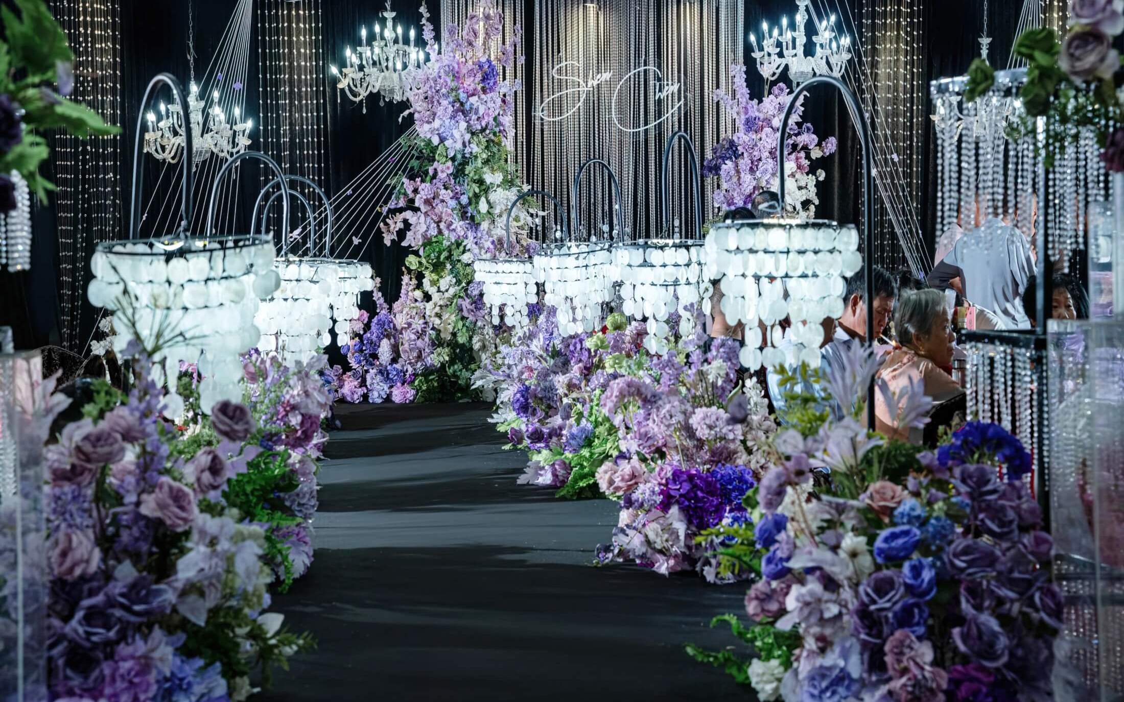 MEMO美慕|浪漫紫色水晶珠帘婚礼