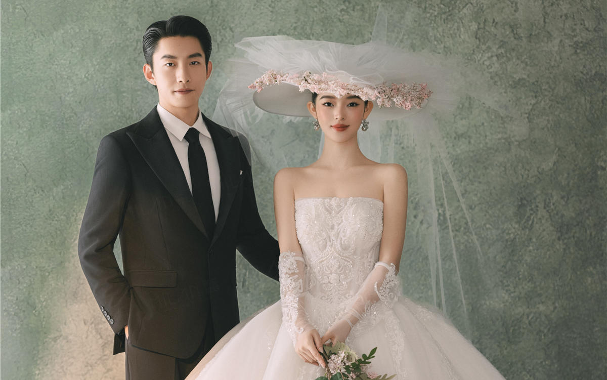 把 “春日霧里花” 穿成婚紗照｜仙到想原地結婚