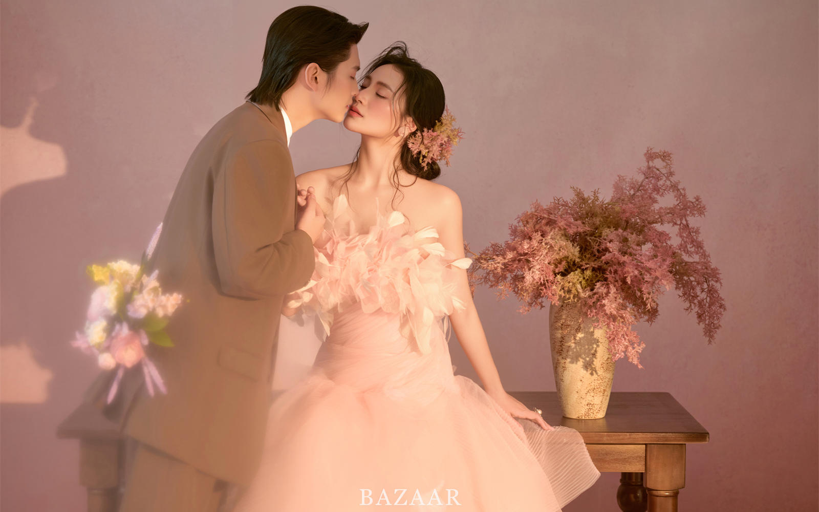 甜妹本命??被花神降臨法式油畫婚紗照美暈