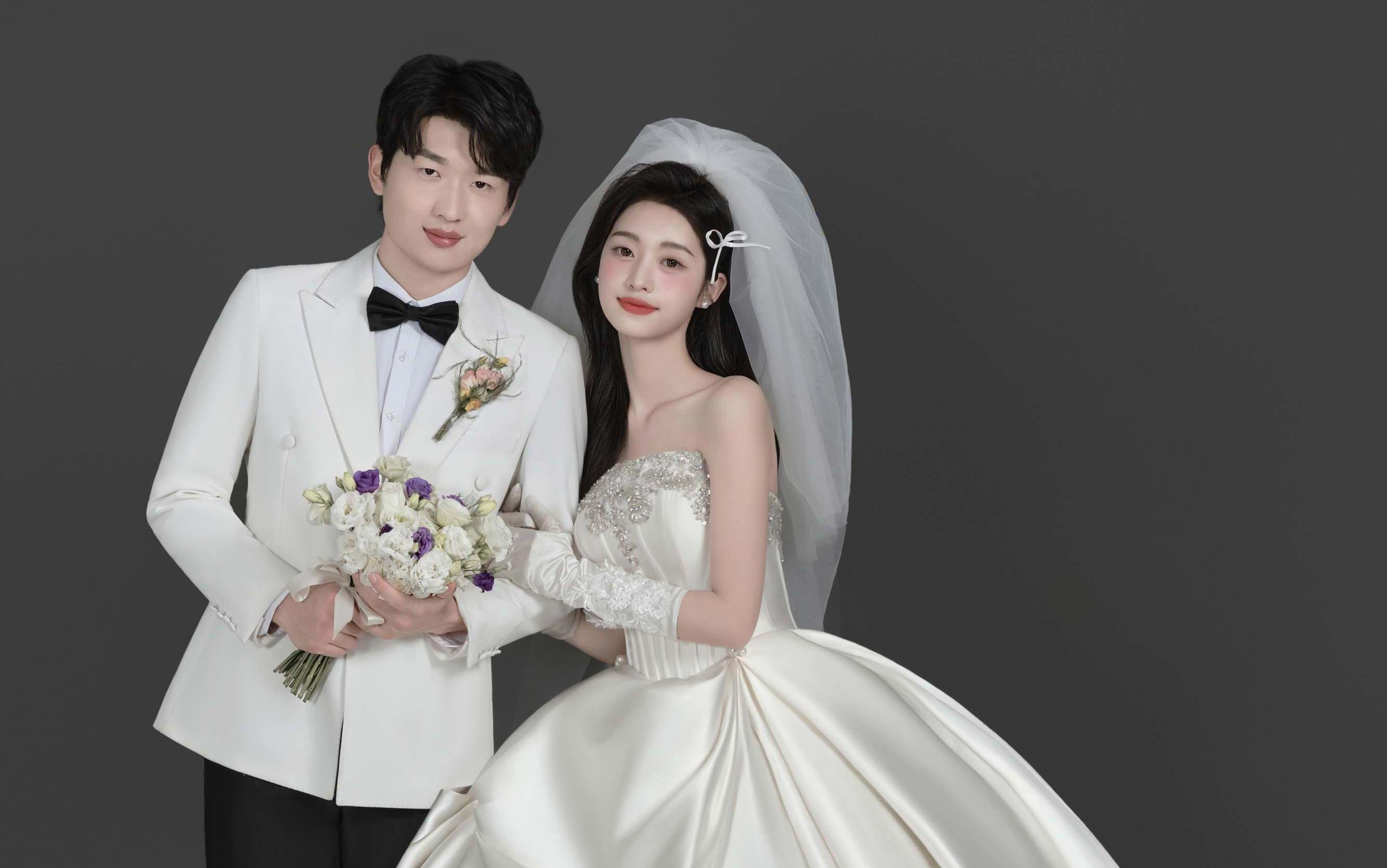 被這組緞面婚紗照狠狠拿捏?? 高級(jí)感封神