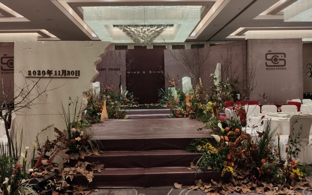 惊艳！小某书同款诧寂风婚礼