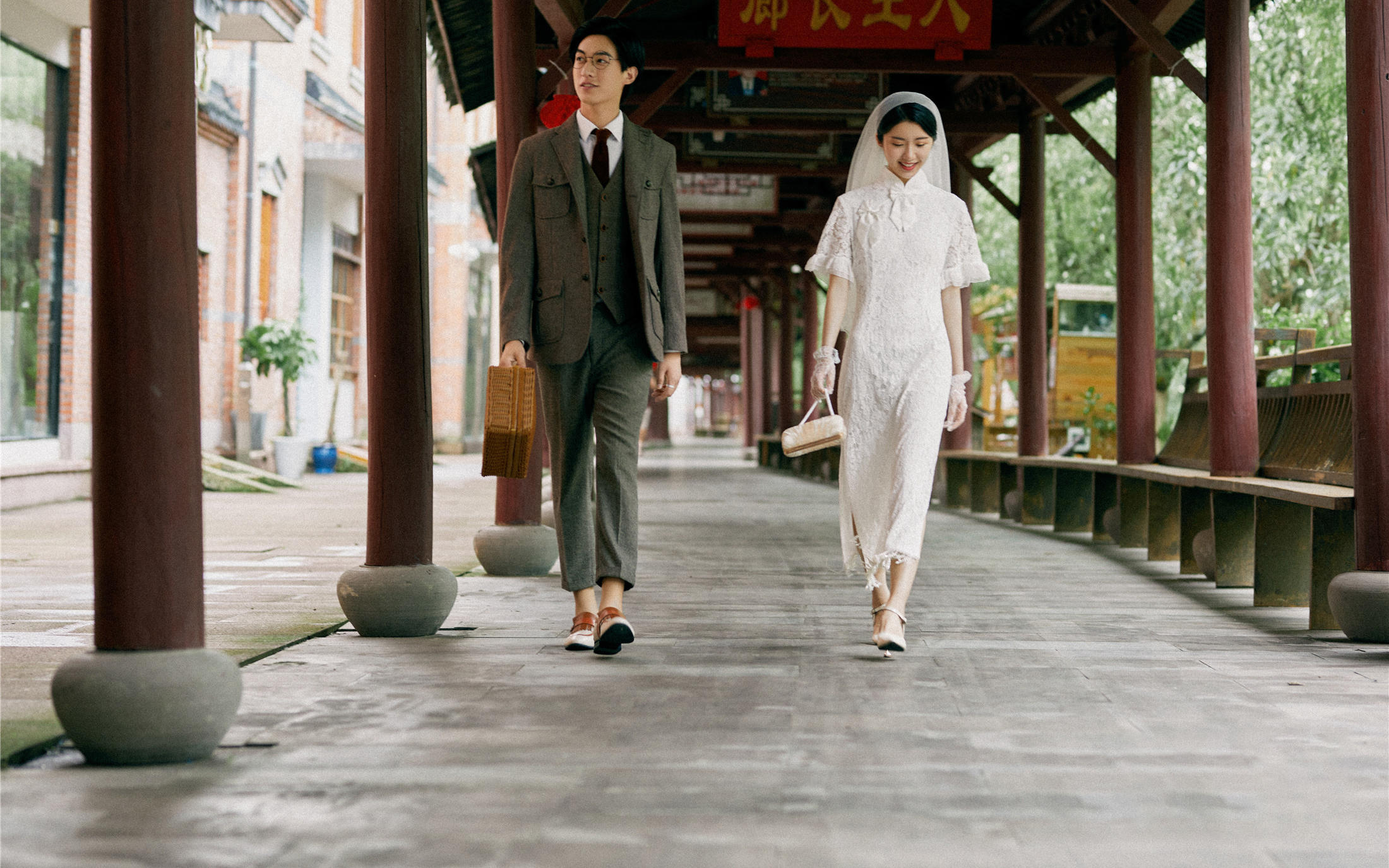 独属于中国式的浪漫 烟雨江南旗袍风婚纱照