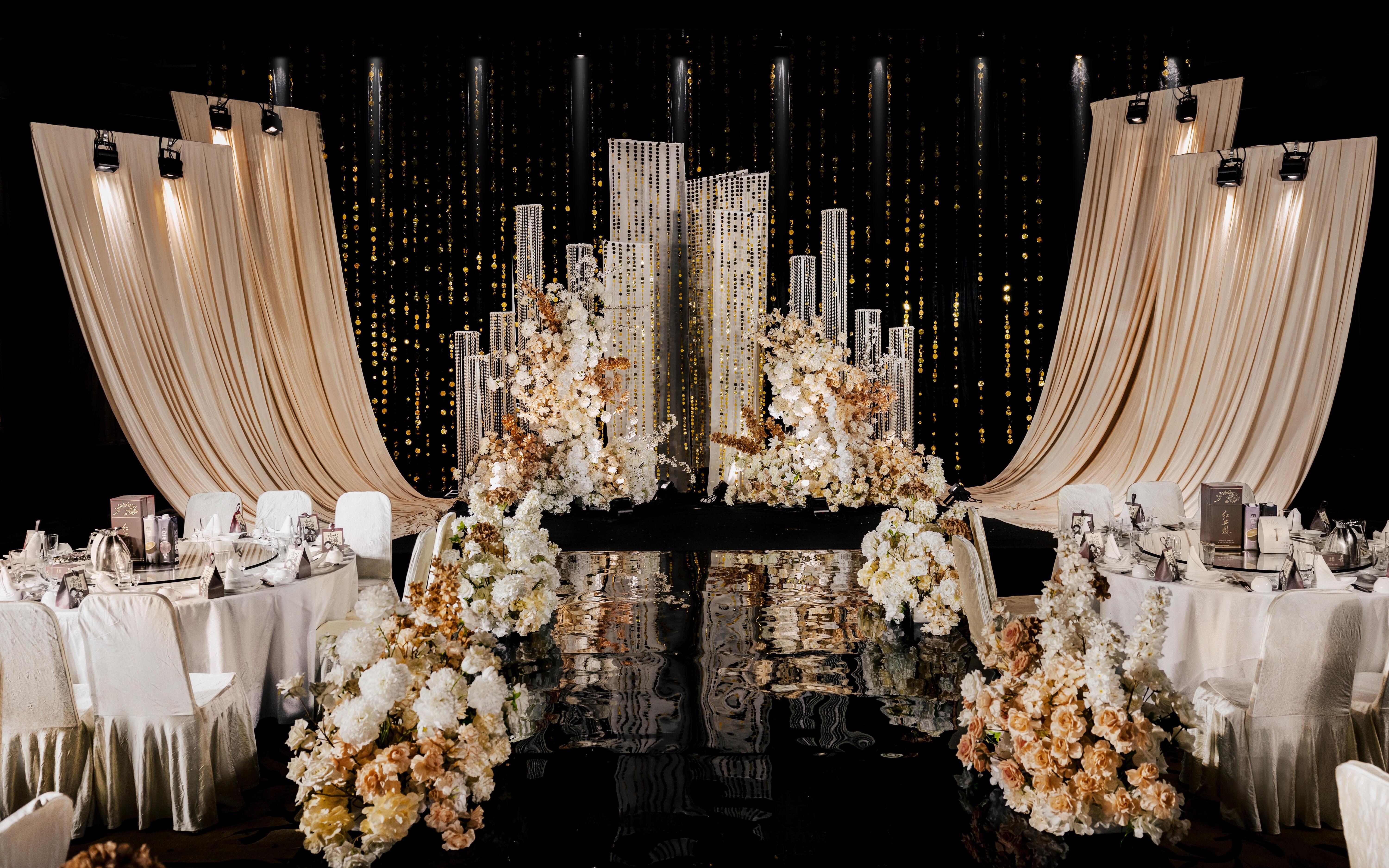 《爱意绮梦》以爱为序 赴一场星光璀璨的浪漫之约